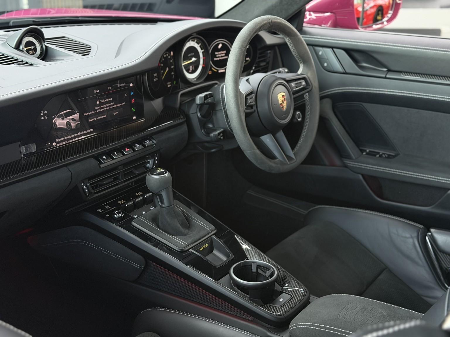 Porsche 911 view 41