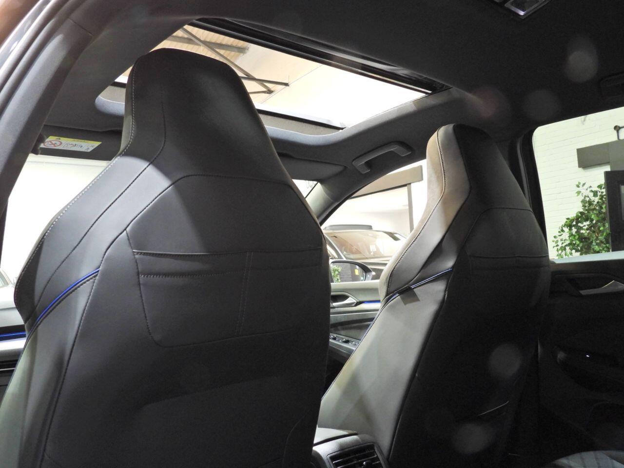Volkswagen Golf view 33