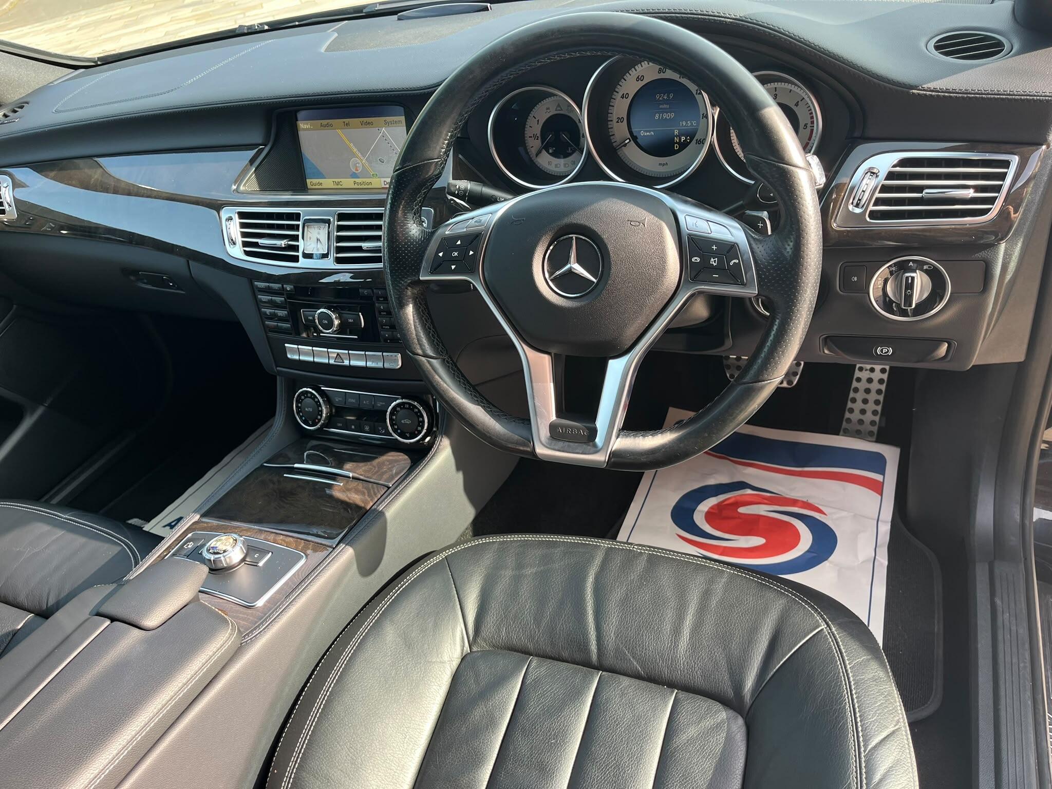 Mercedes-Benz CLS view 23