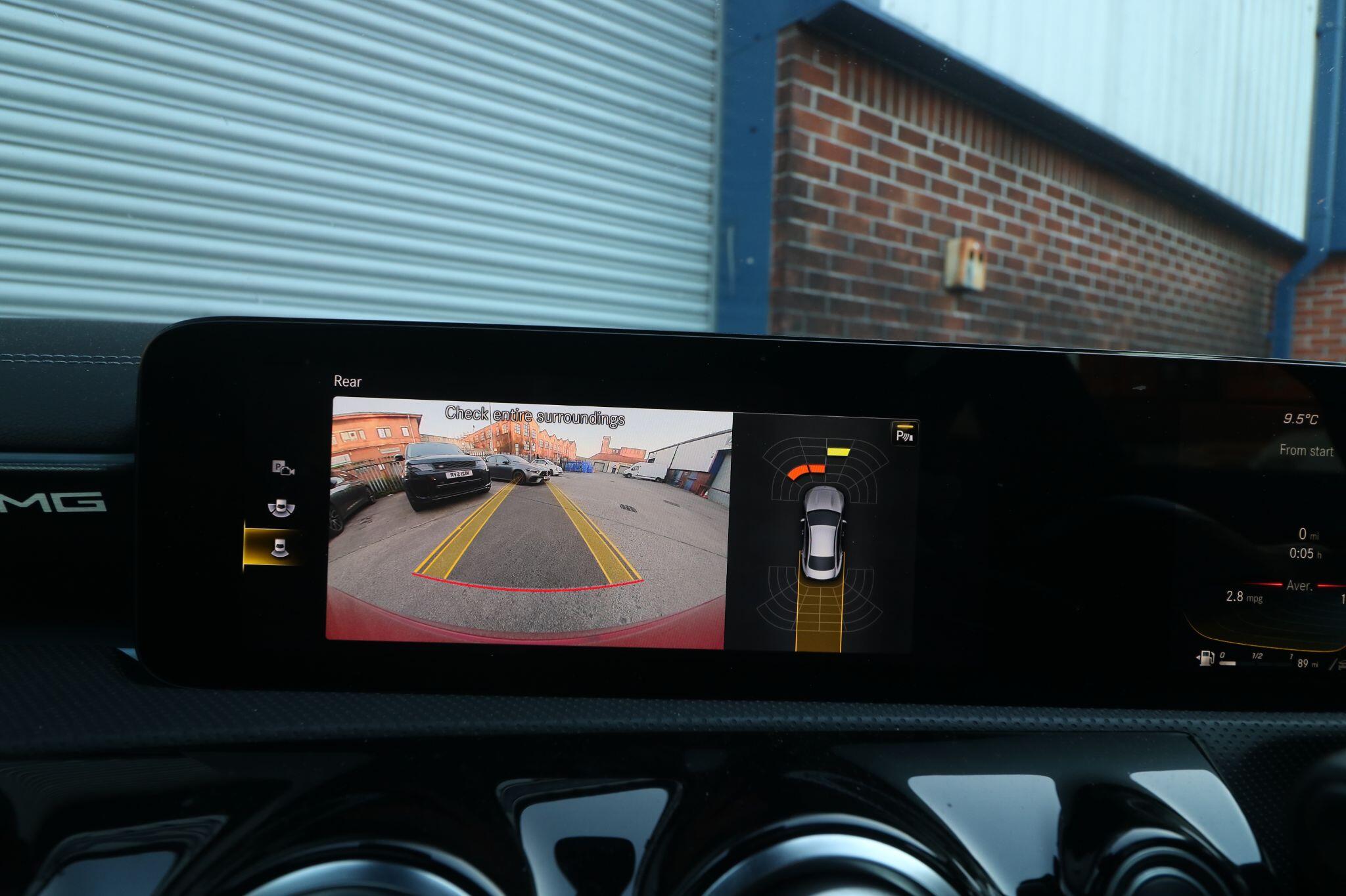 Mercedes-Benz Cla view 23