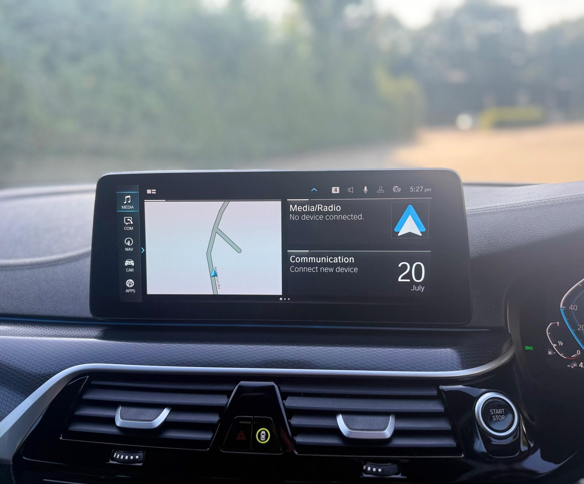 BMW 5 Series view 30