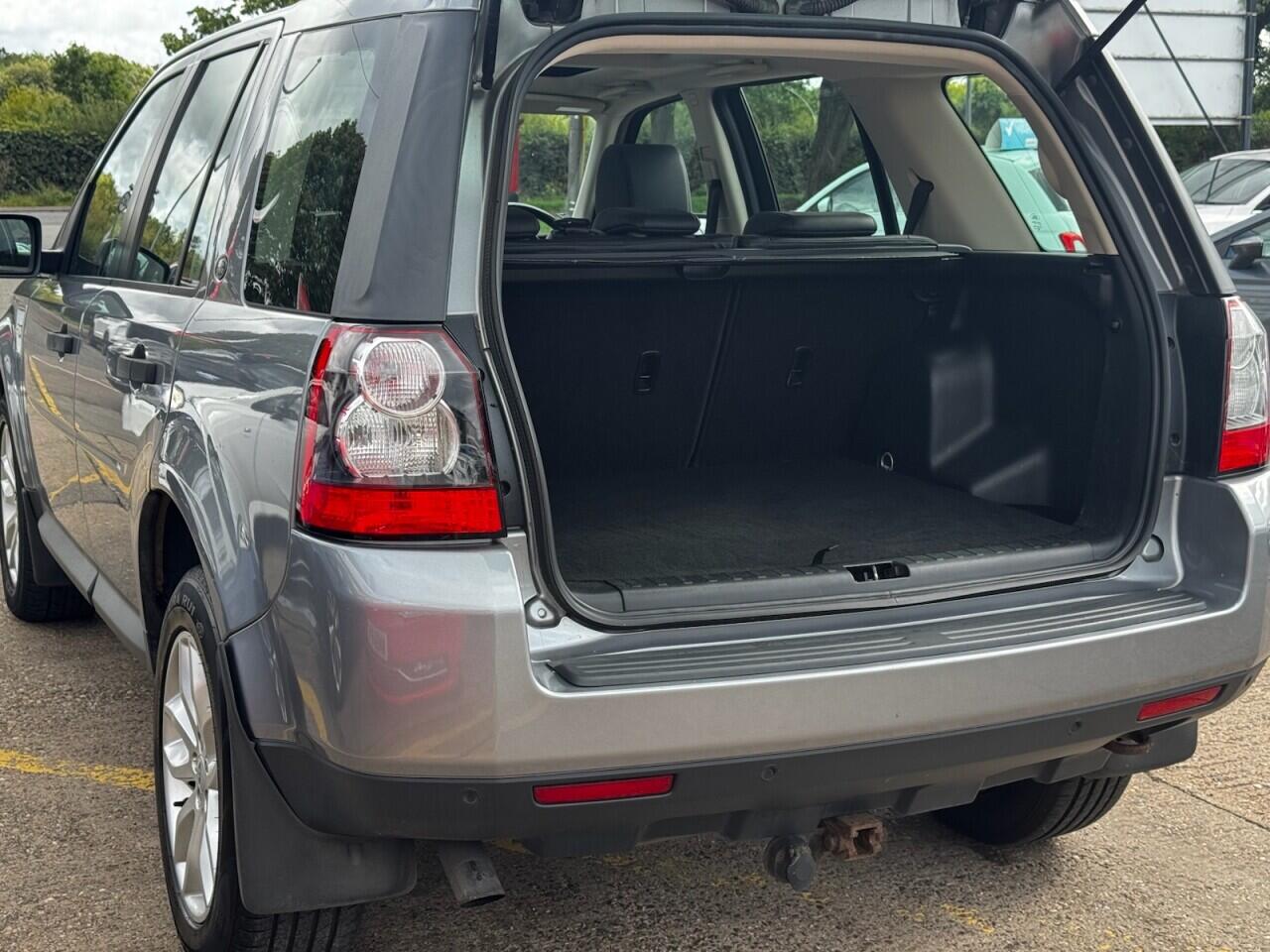 Land Rover Freelander view 16