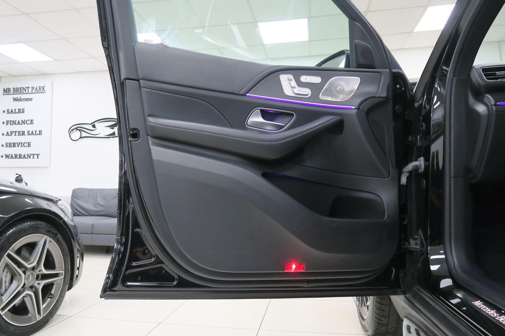 Mercedes-Benz Gle view 16