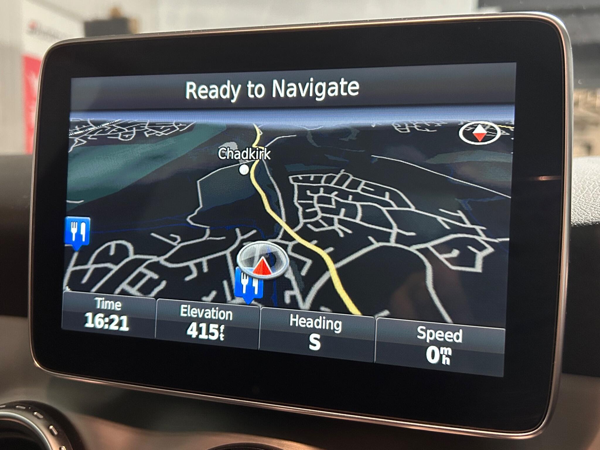 Mercedes-Benz GLA view 19