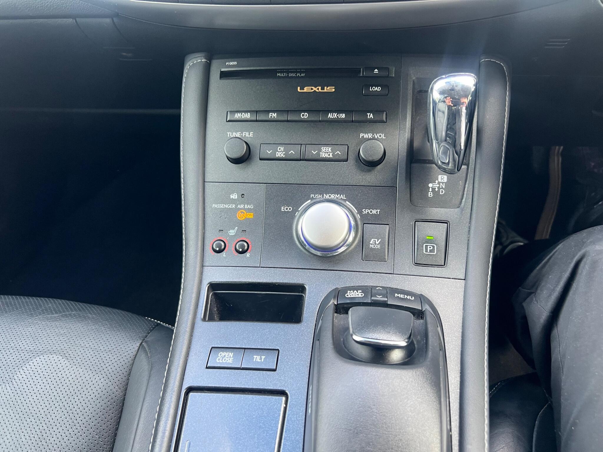 Lexus CT view 26