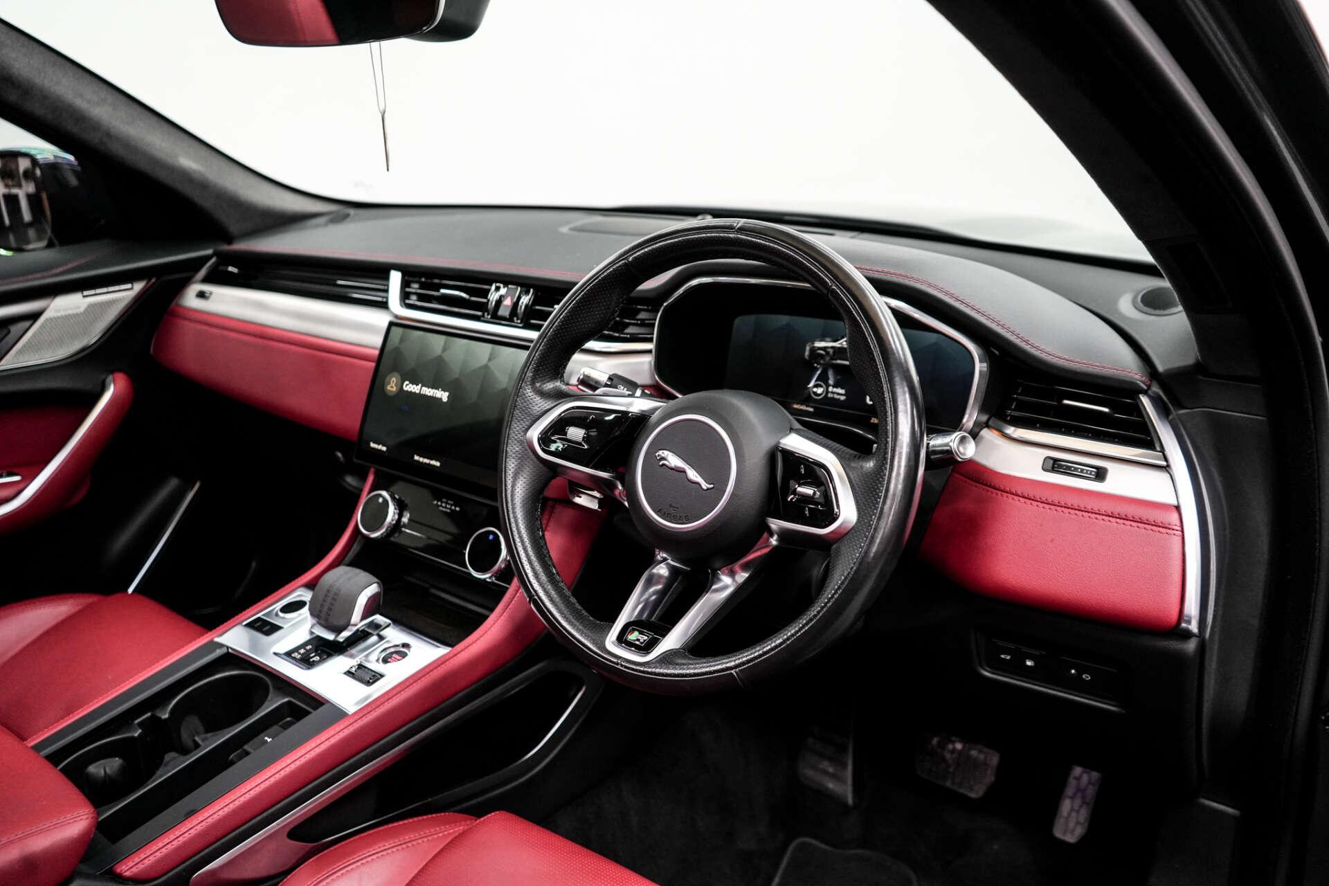 Jaguar F-Pace view 13