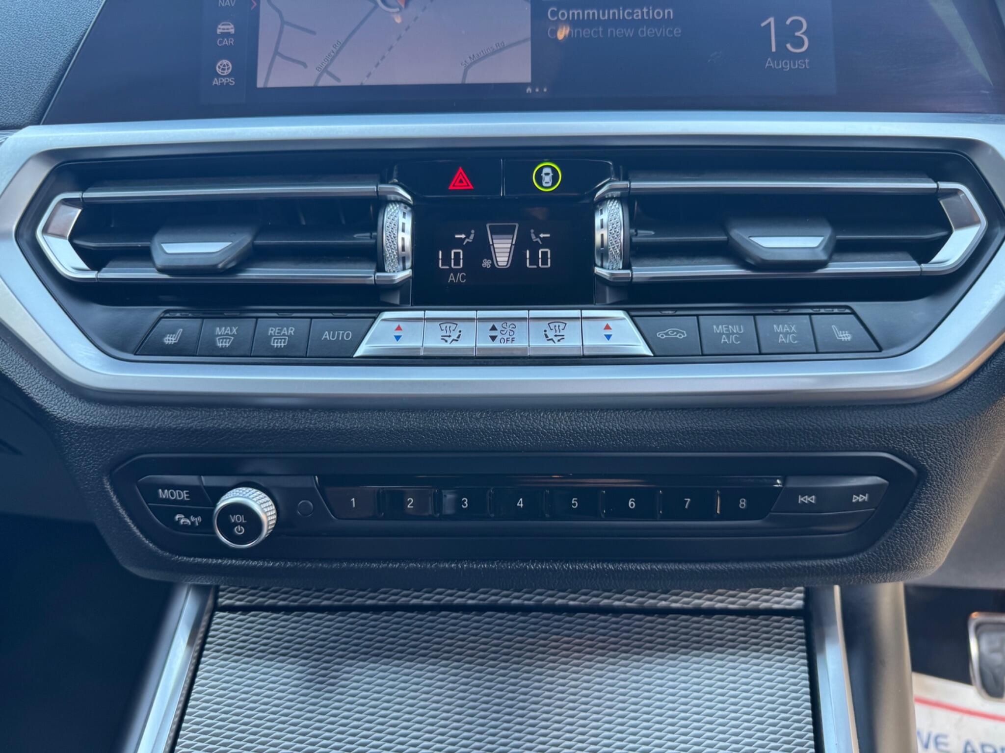 BMW 3 Series view 40