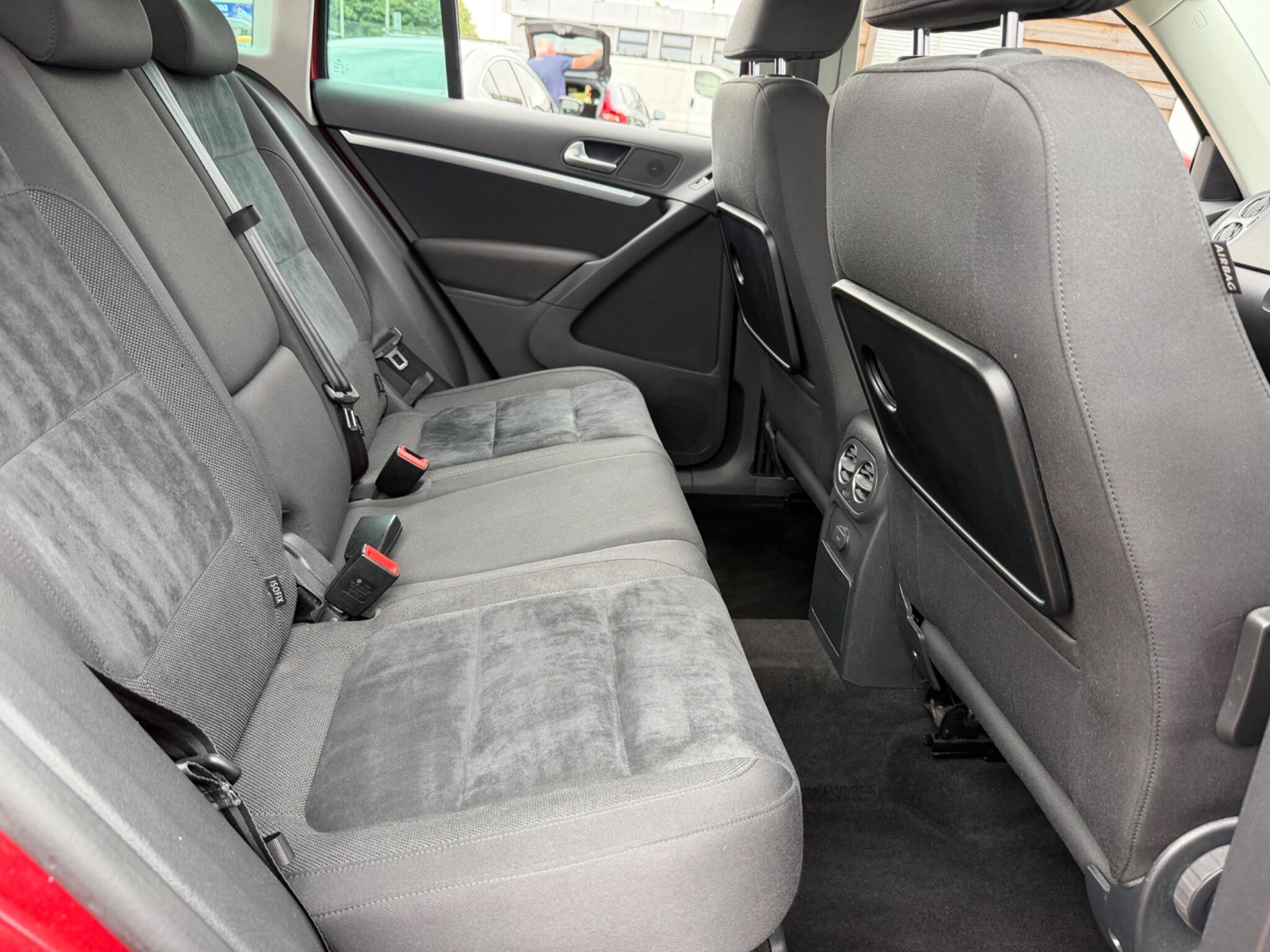 Volkswagen Tiguan view 37