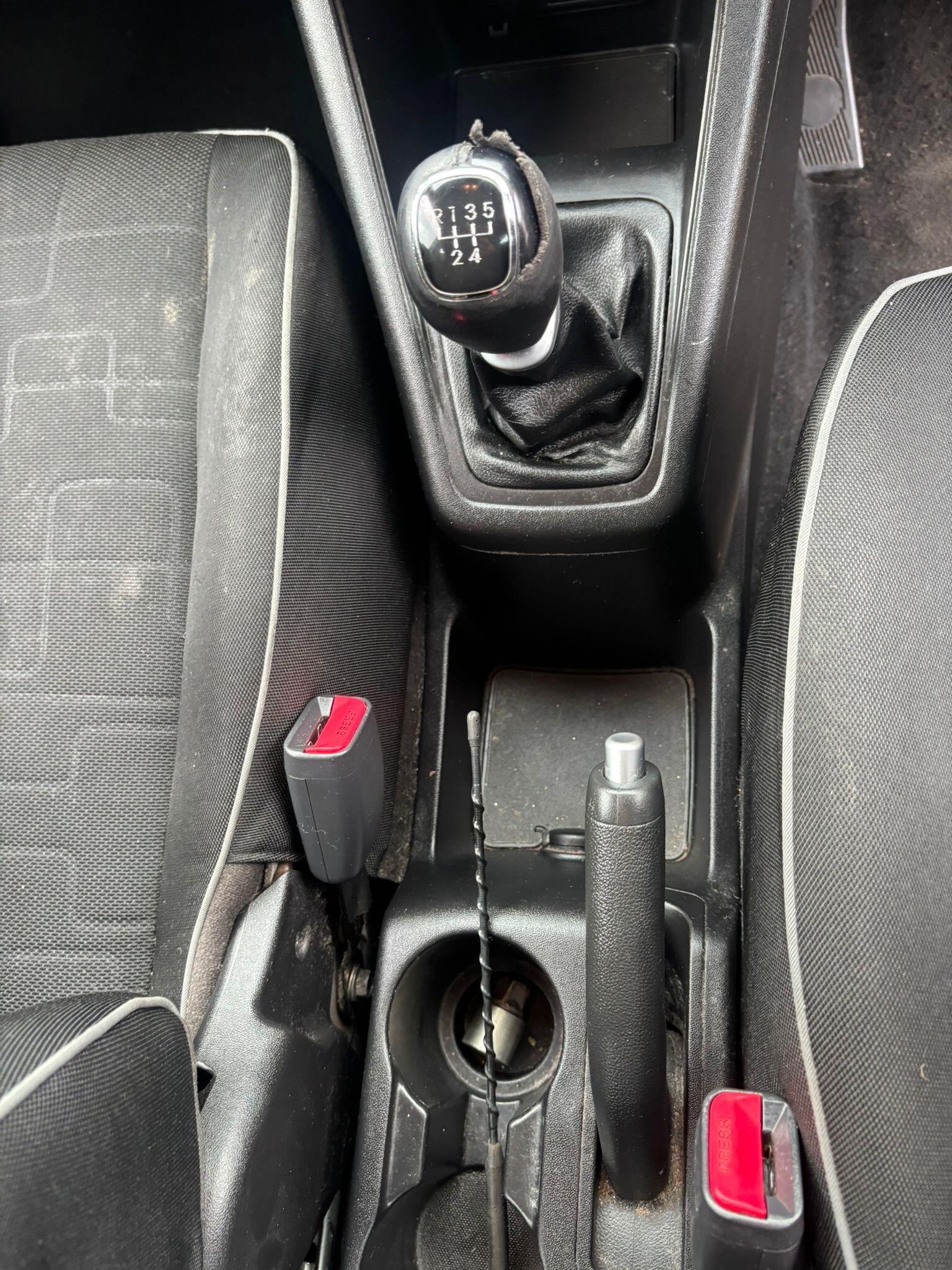 Kia Venga view 19