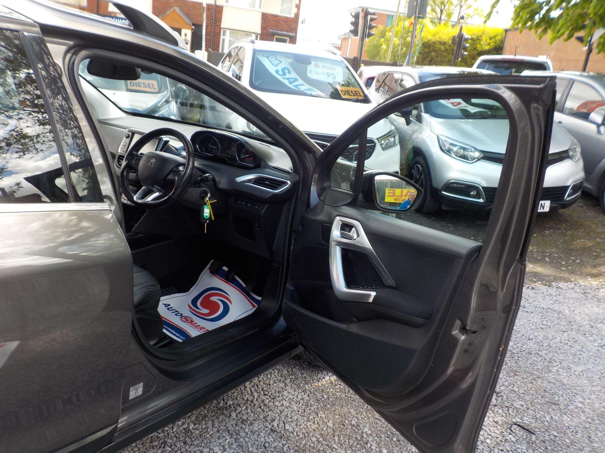 Peugeot 2008 1.2 PureTech Allure Premium Euro 6 (s/s) 5dr