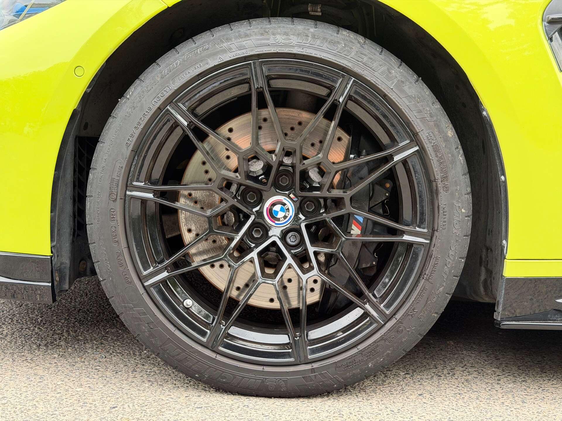 BMW M4 view 45