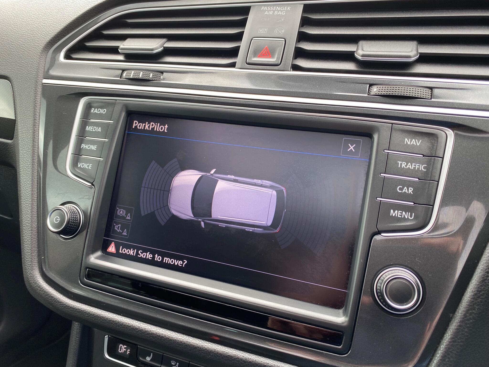 Volkswagen Tiguan view 23