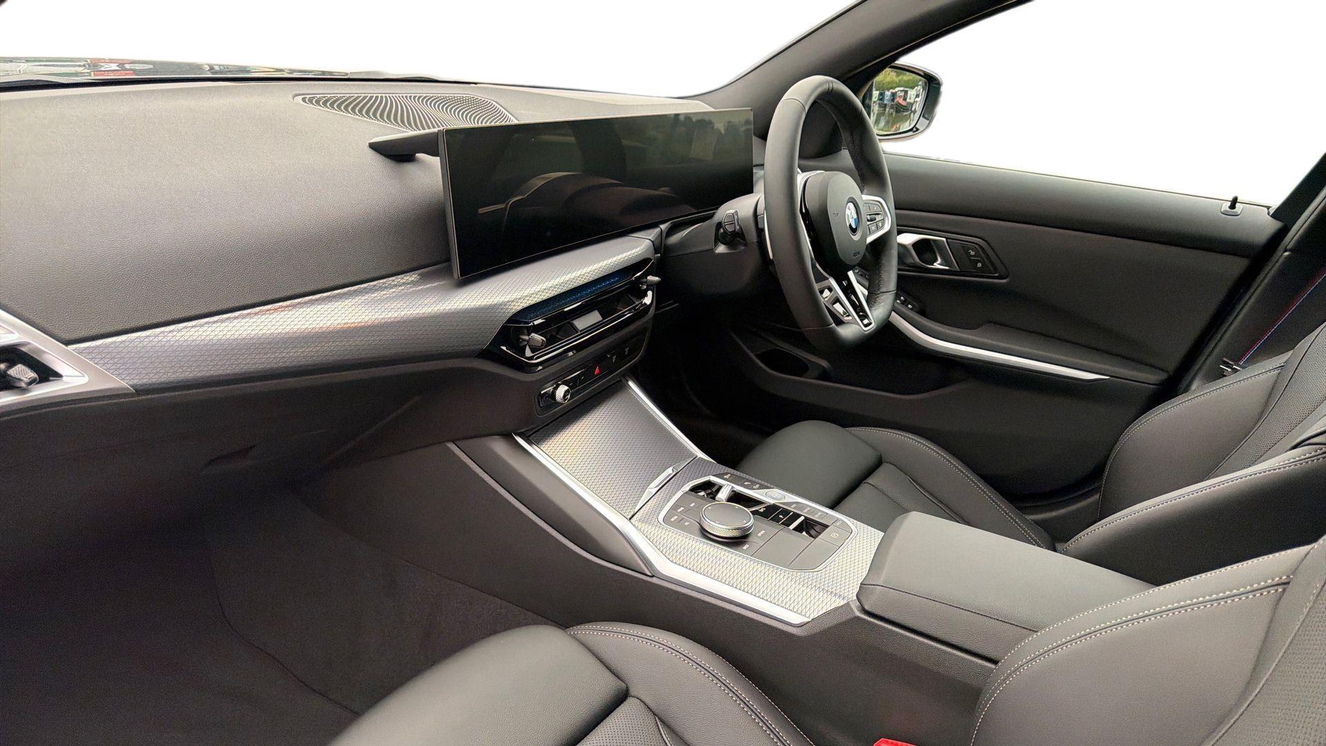 BMW 3 Series view 7