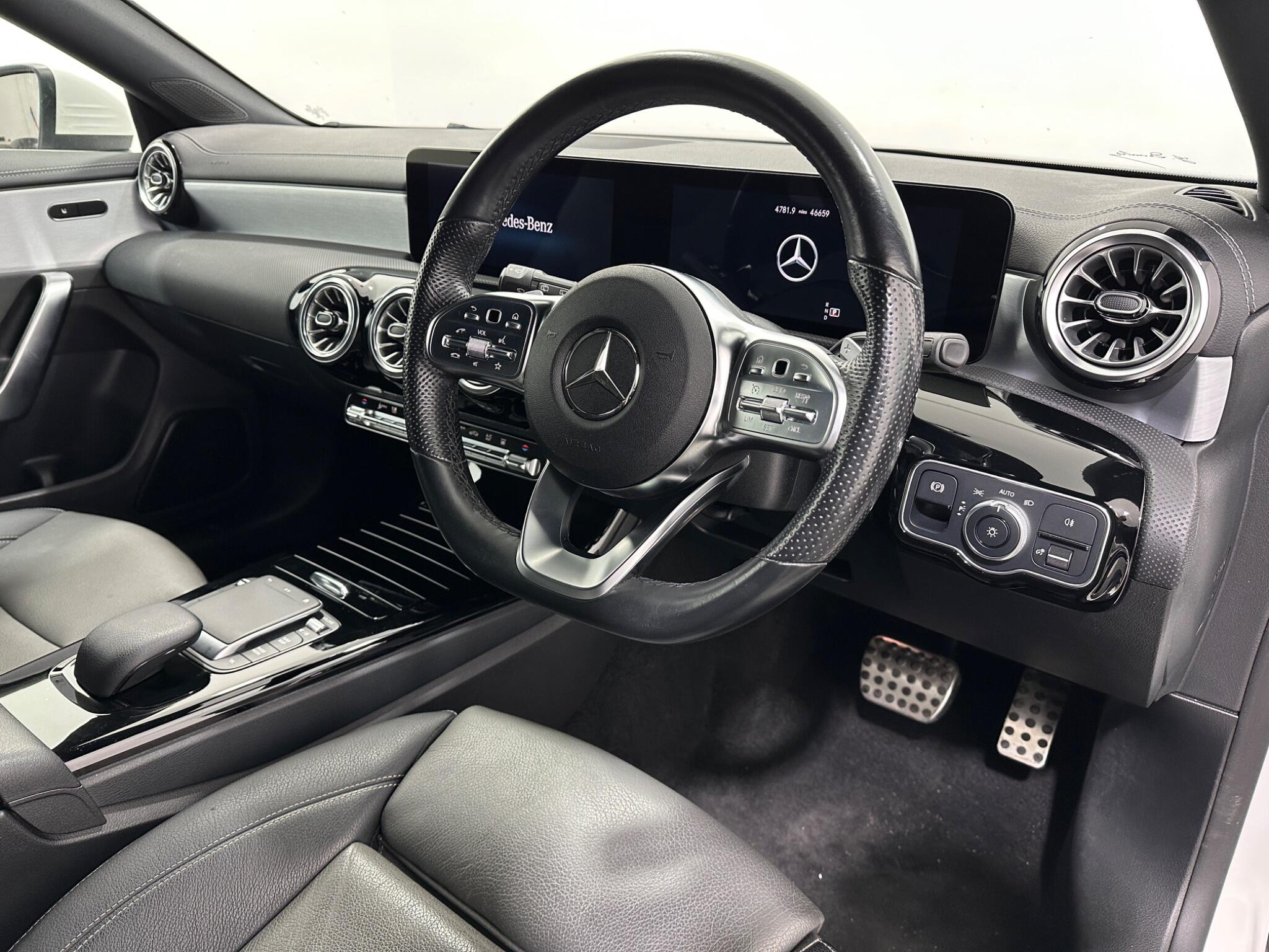Mercedes-Benz Cla view 11