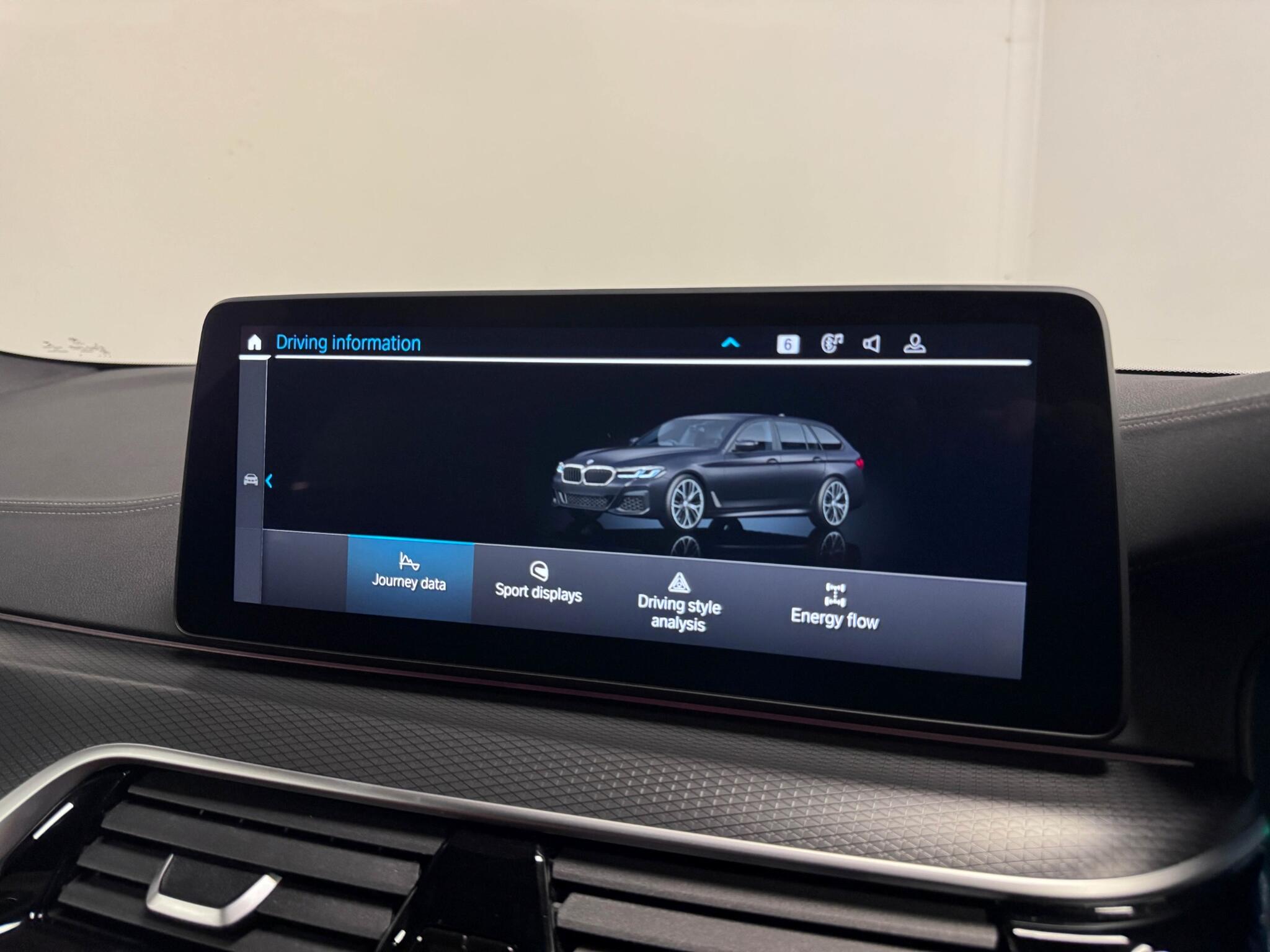 BMW 5 Series view 42