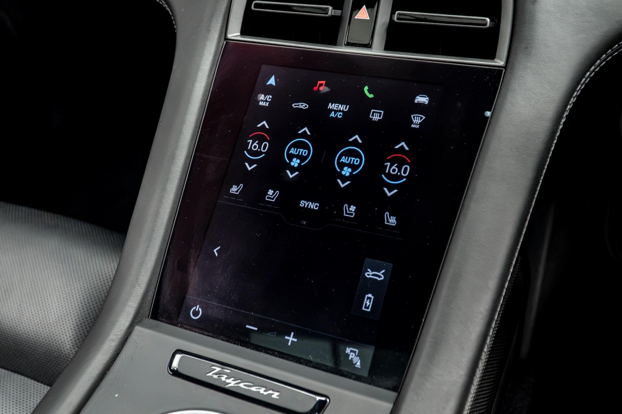 Porsche Taycan view 39