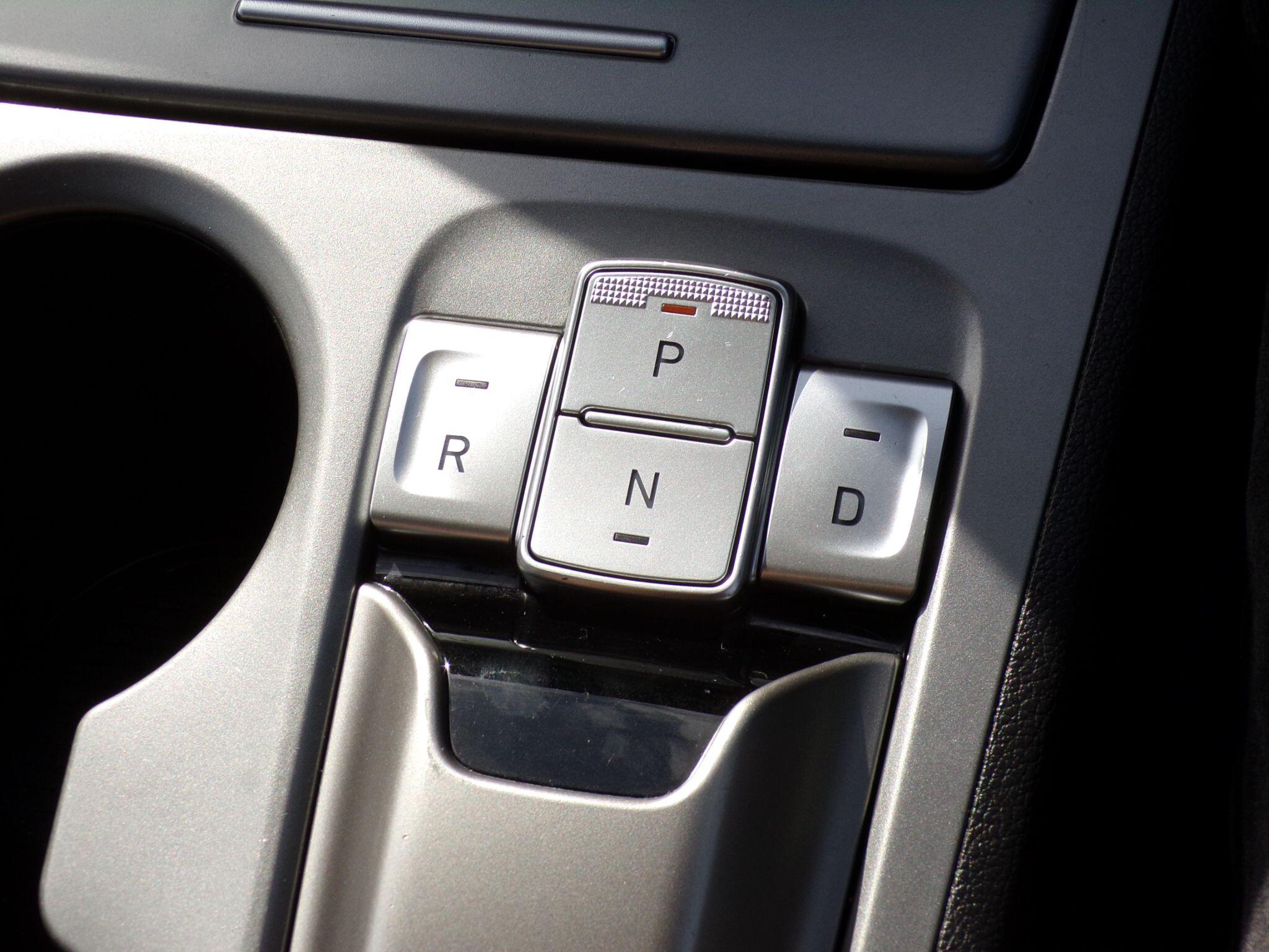 Hyundai Kona view 28