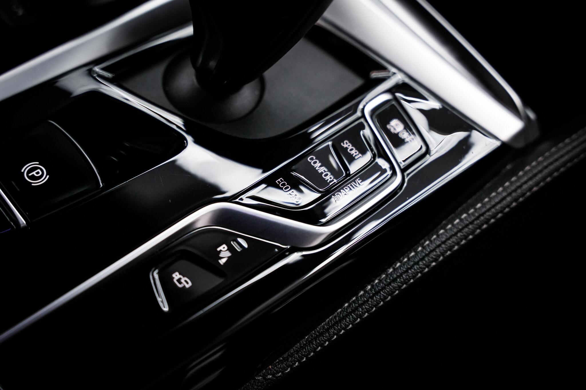 BMW 5 Series view 42