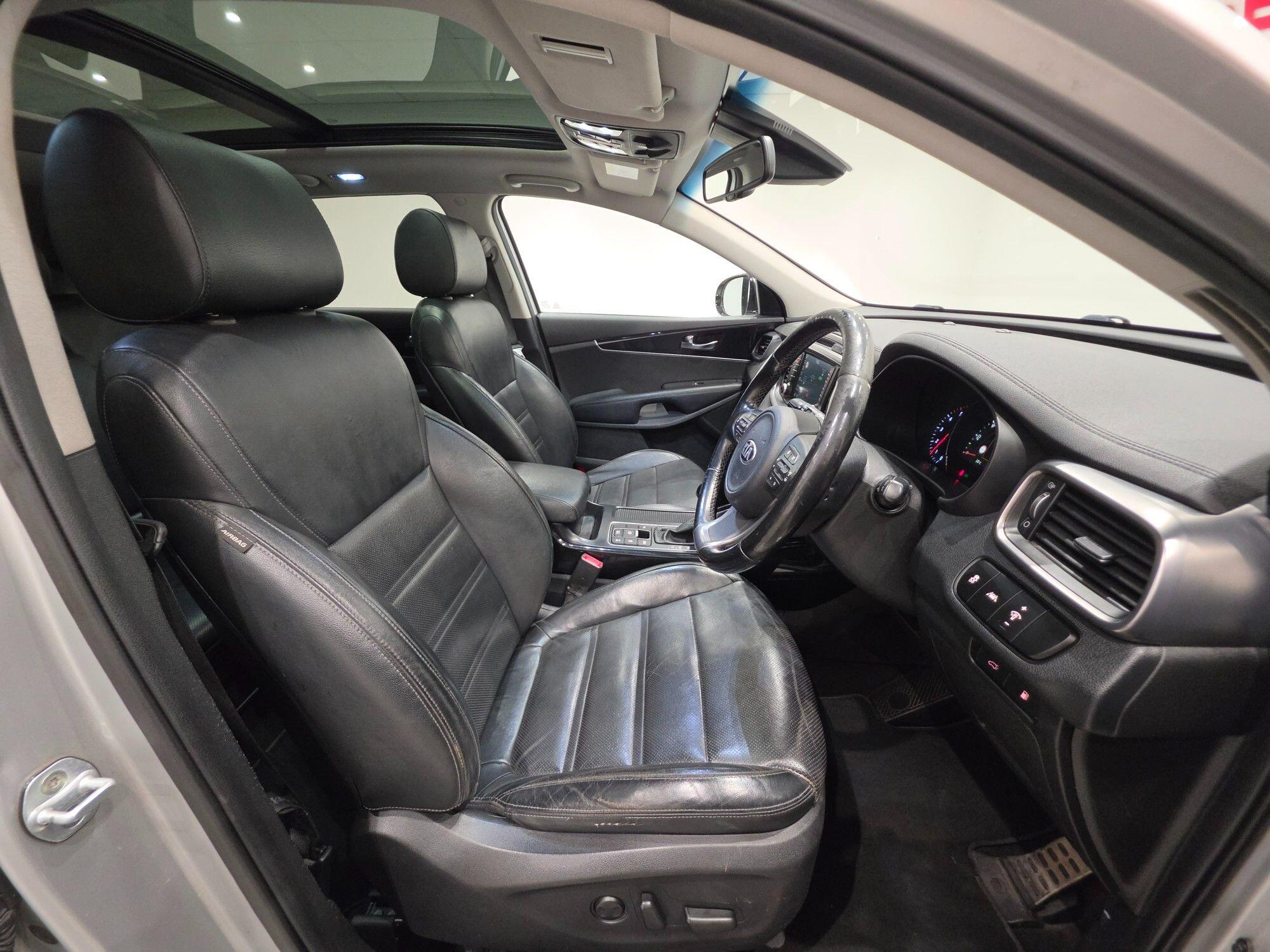 Kia Sorento view 95