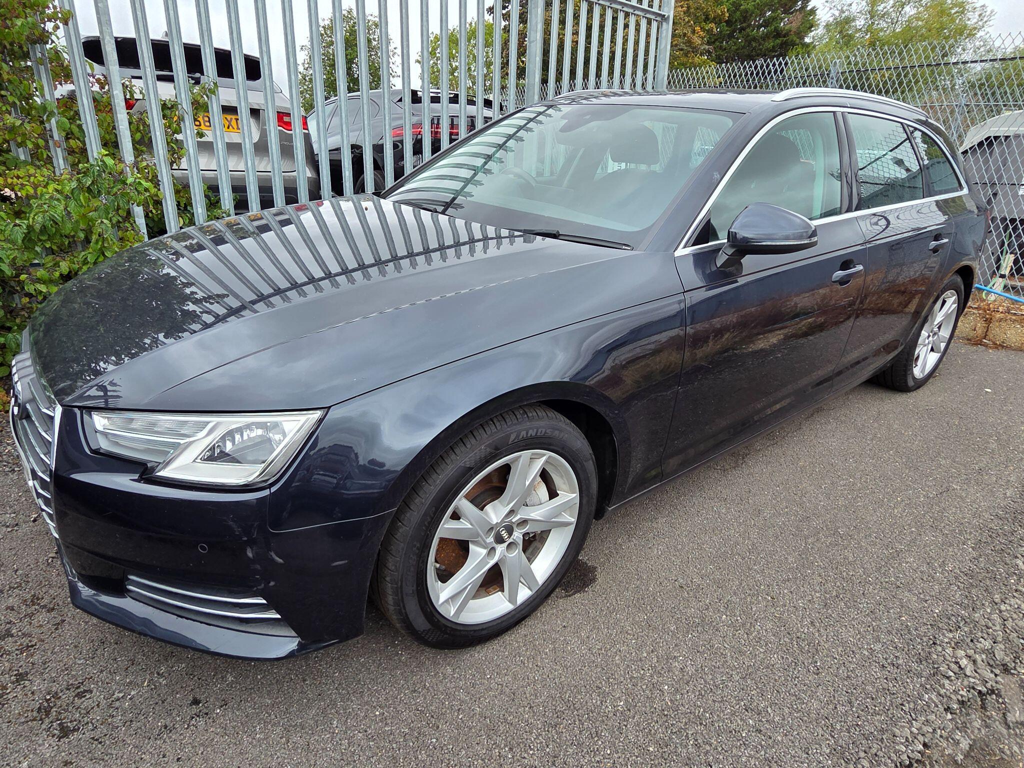 Blue 2016 Audi A4 Estate Front-wheel drive Manual