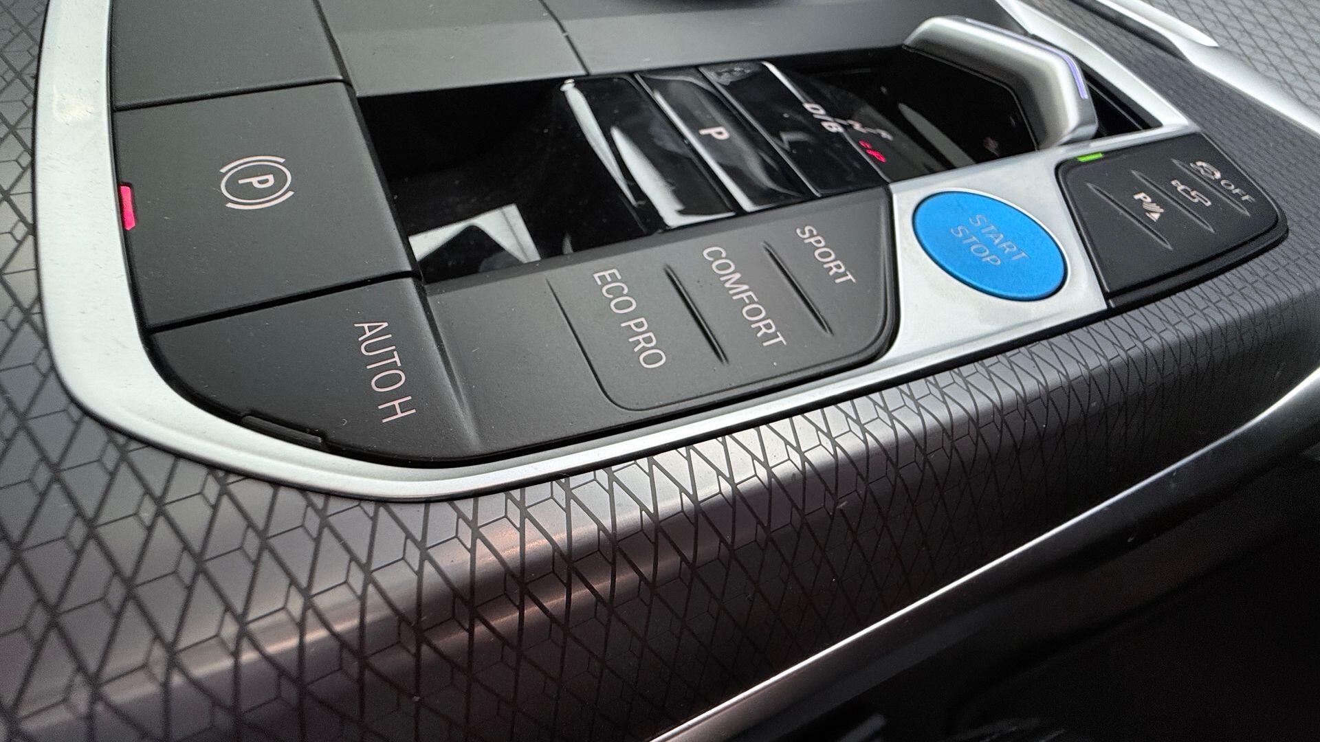 BMW I4 view 19