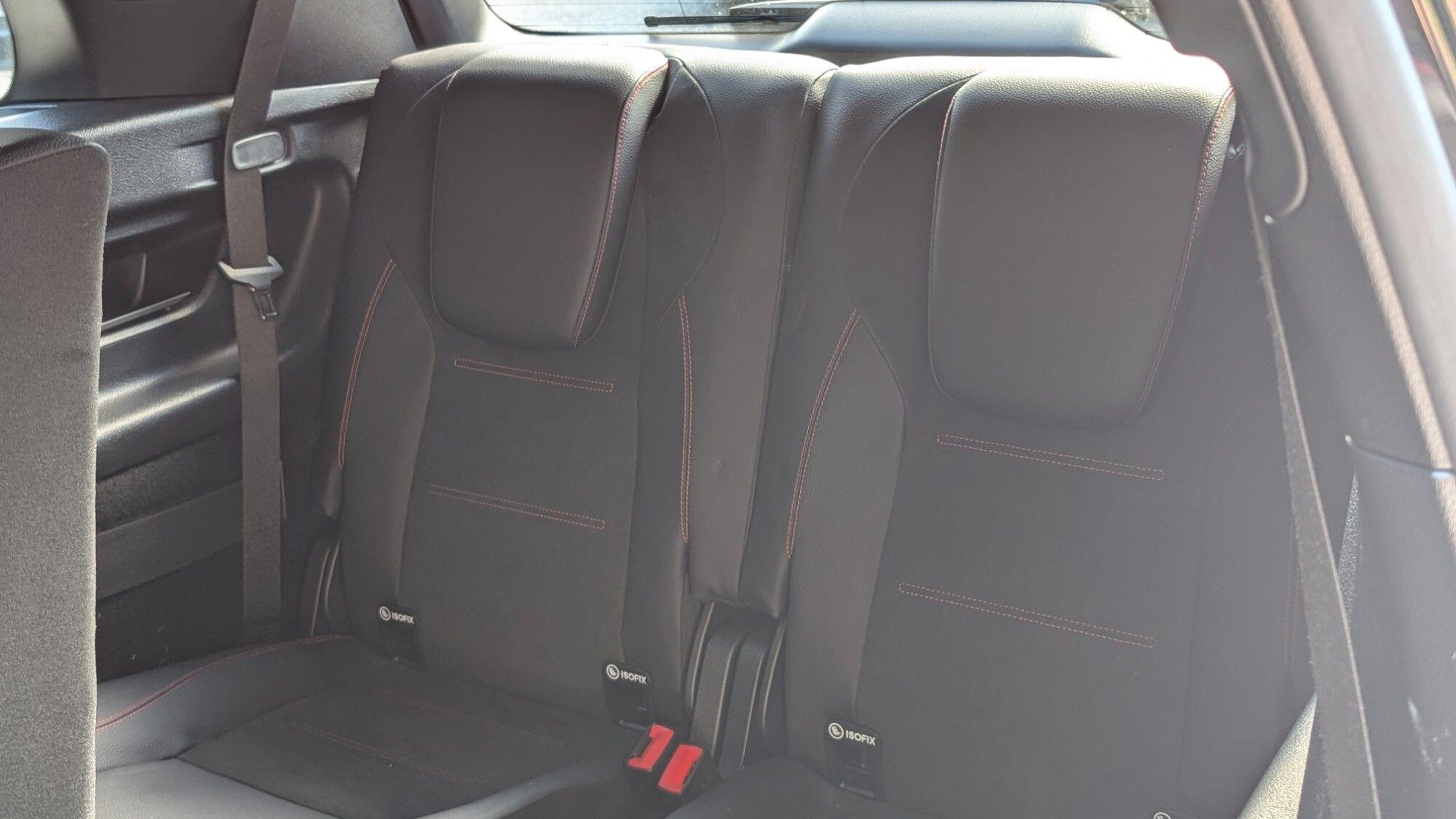 Mercedes-Benz GLB view 15