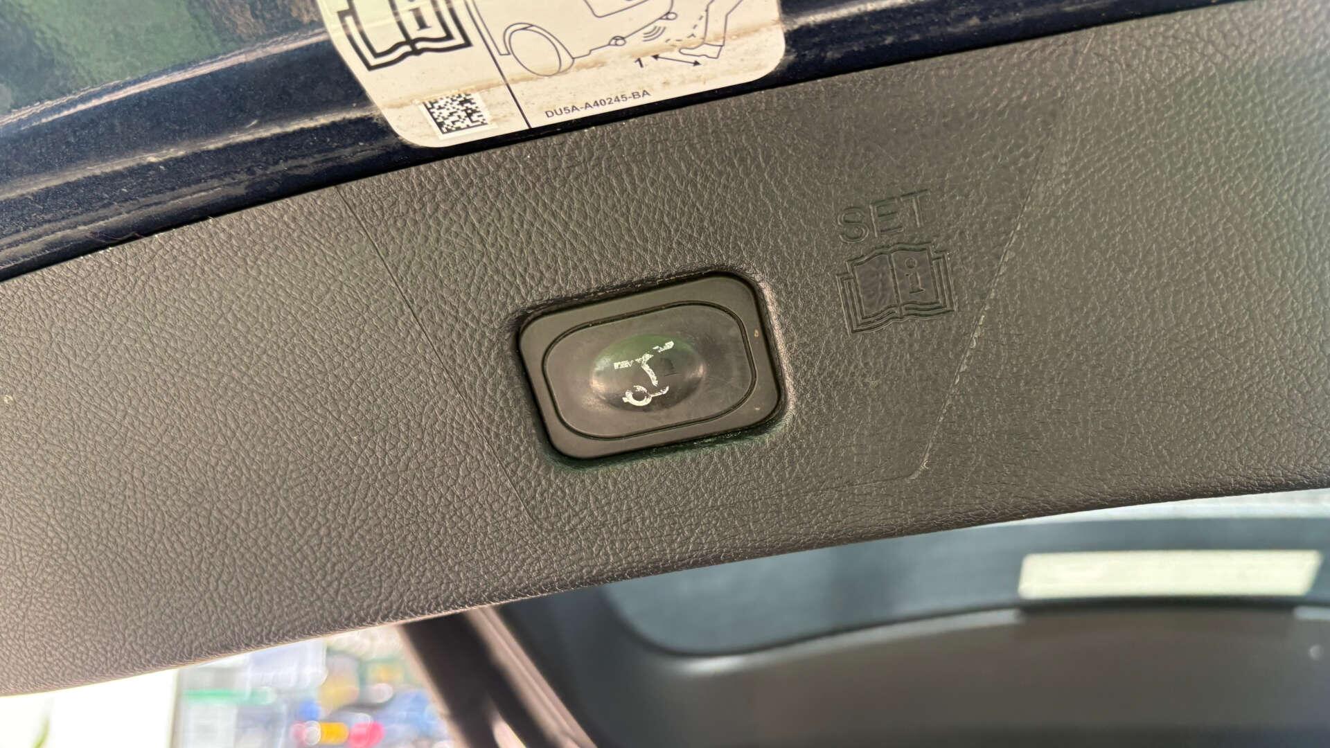 Ford Edge view 53