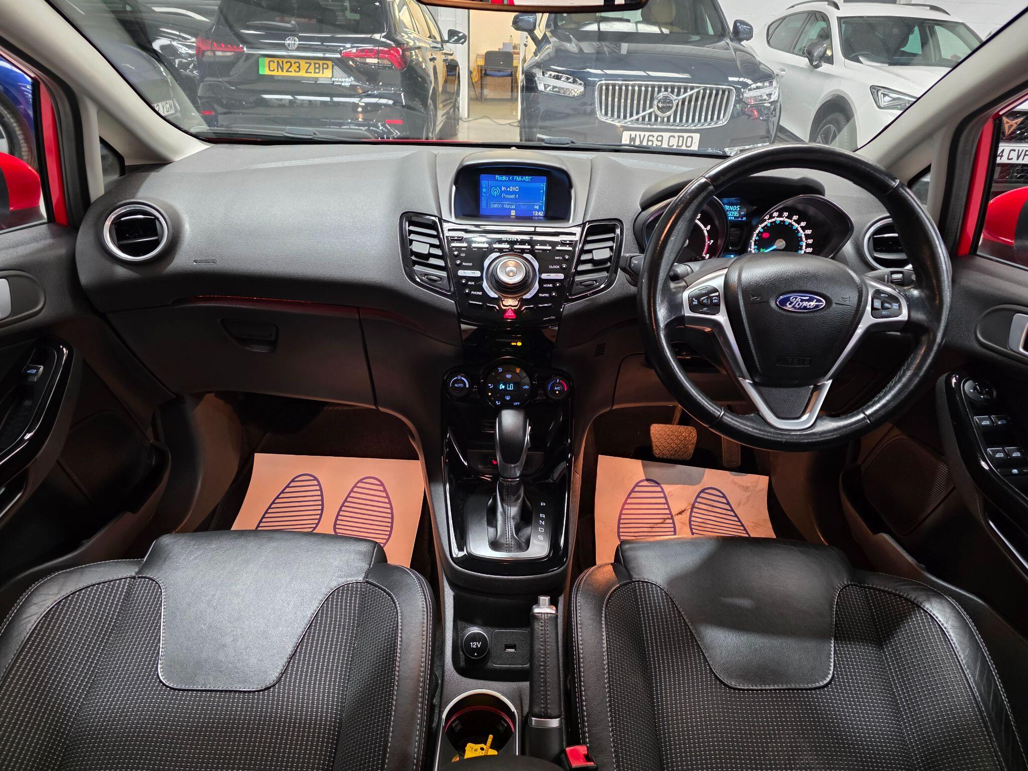 Ford Fiesta view 5