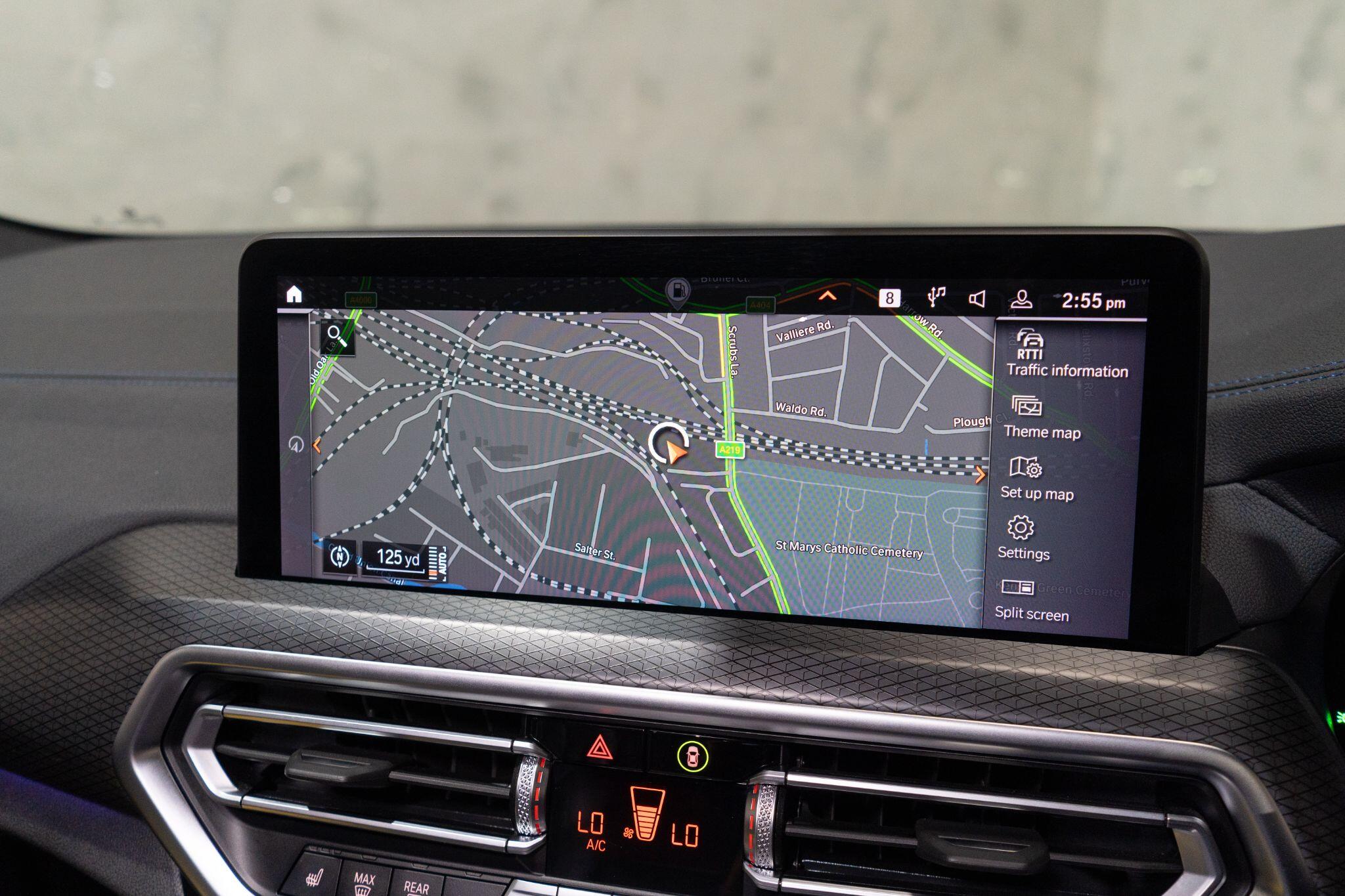 BMW X4 view 19