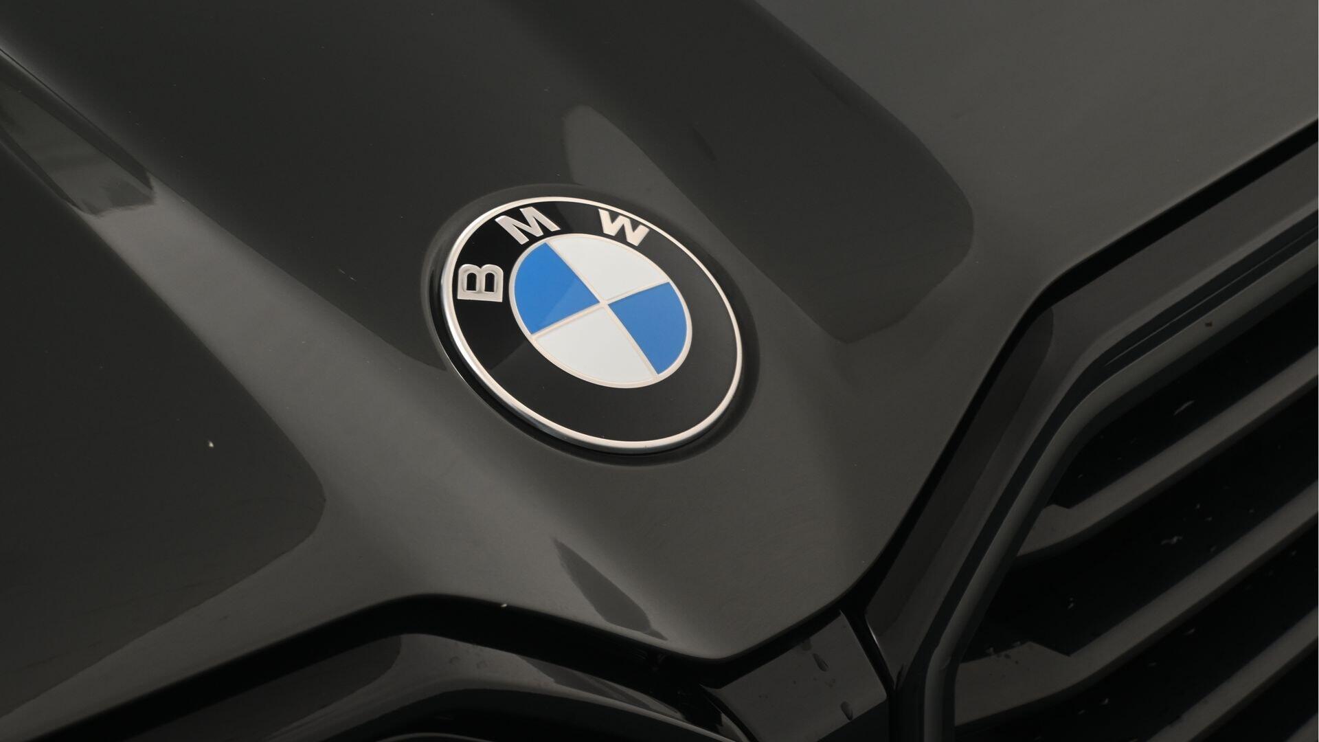 BMW XM view 37