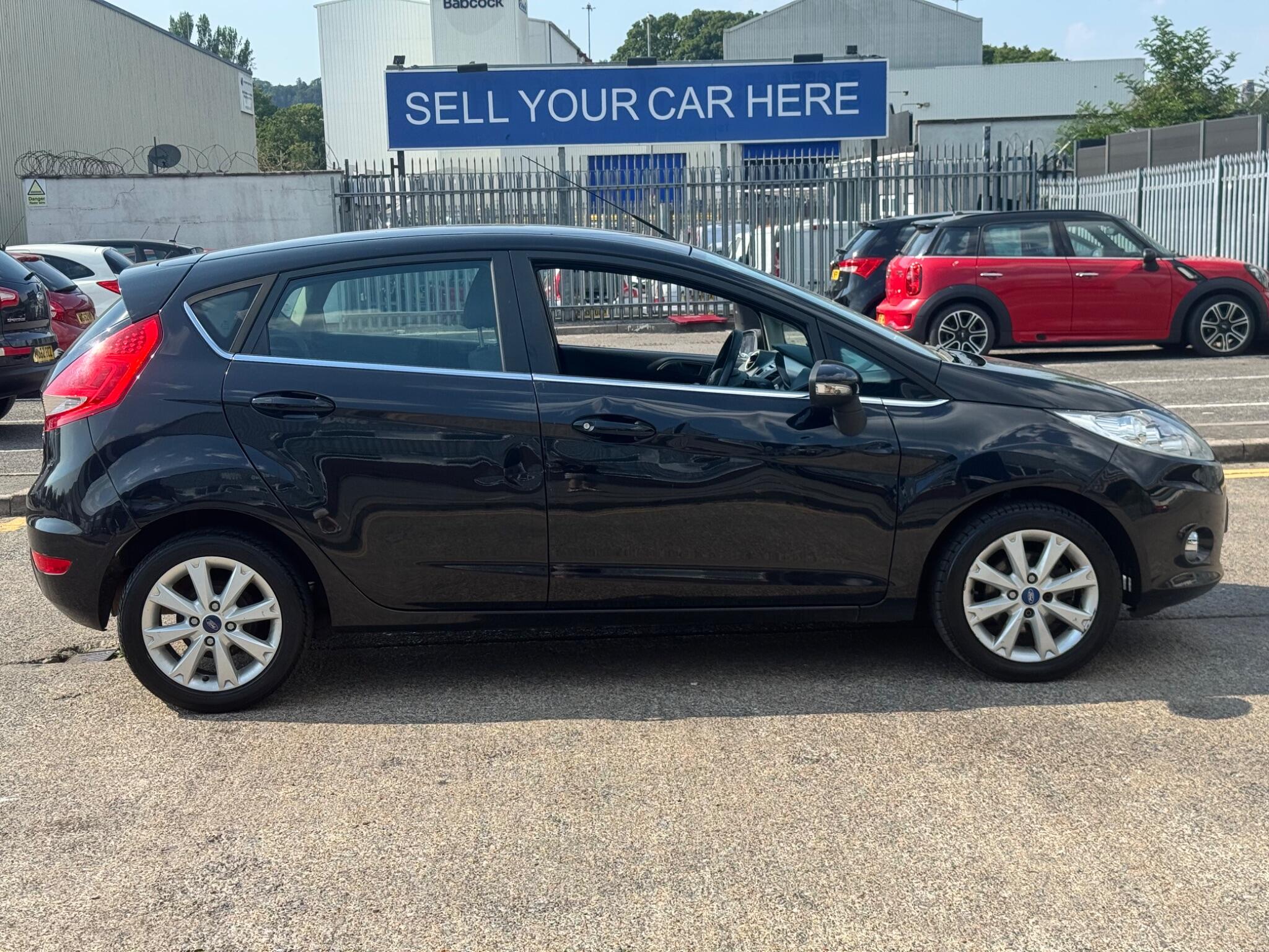 Ford Fiesta view 16