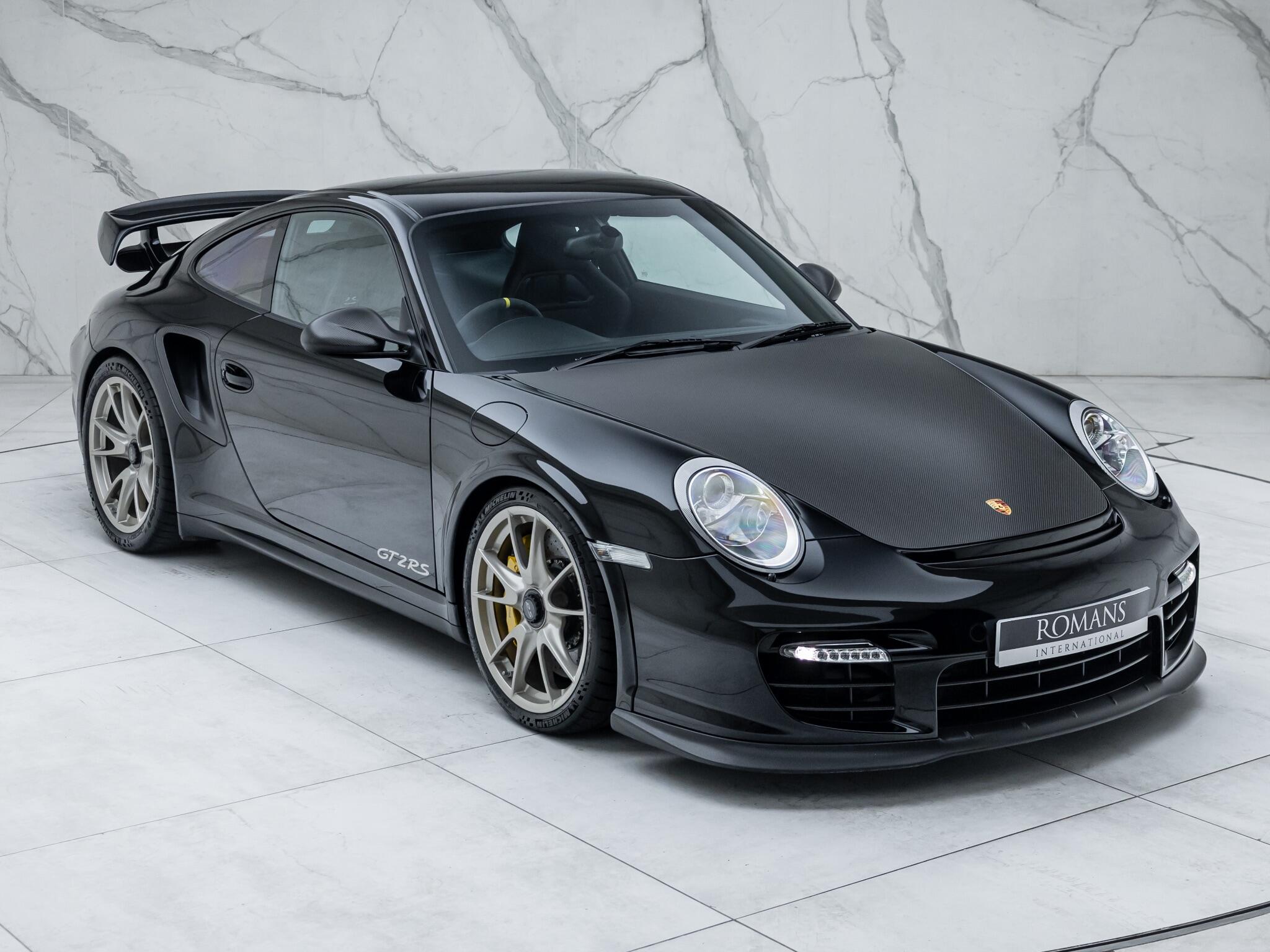 Porsche 911 view 5