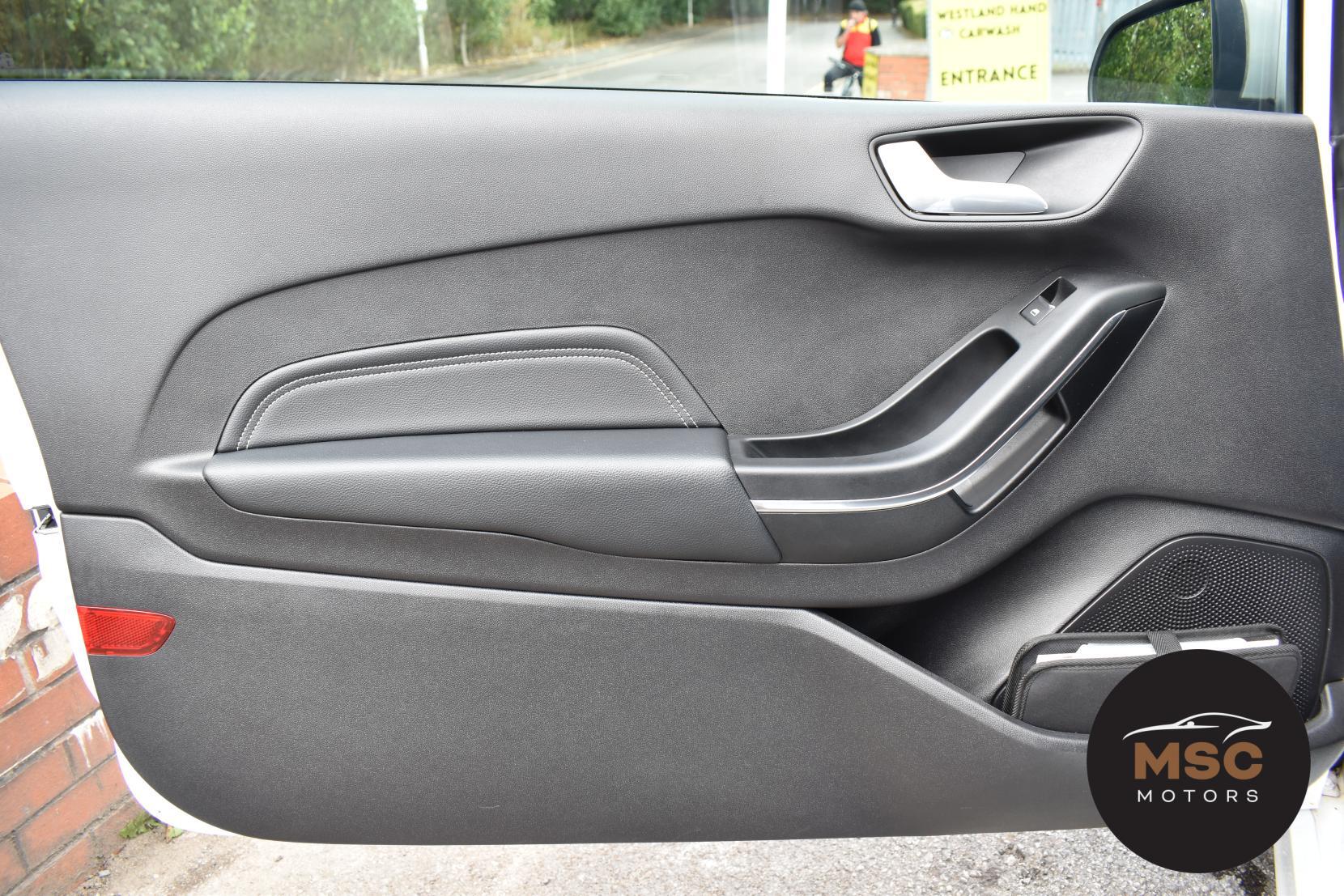 Ford Fiesta view 62