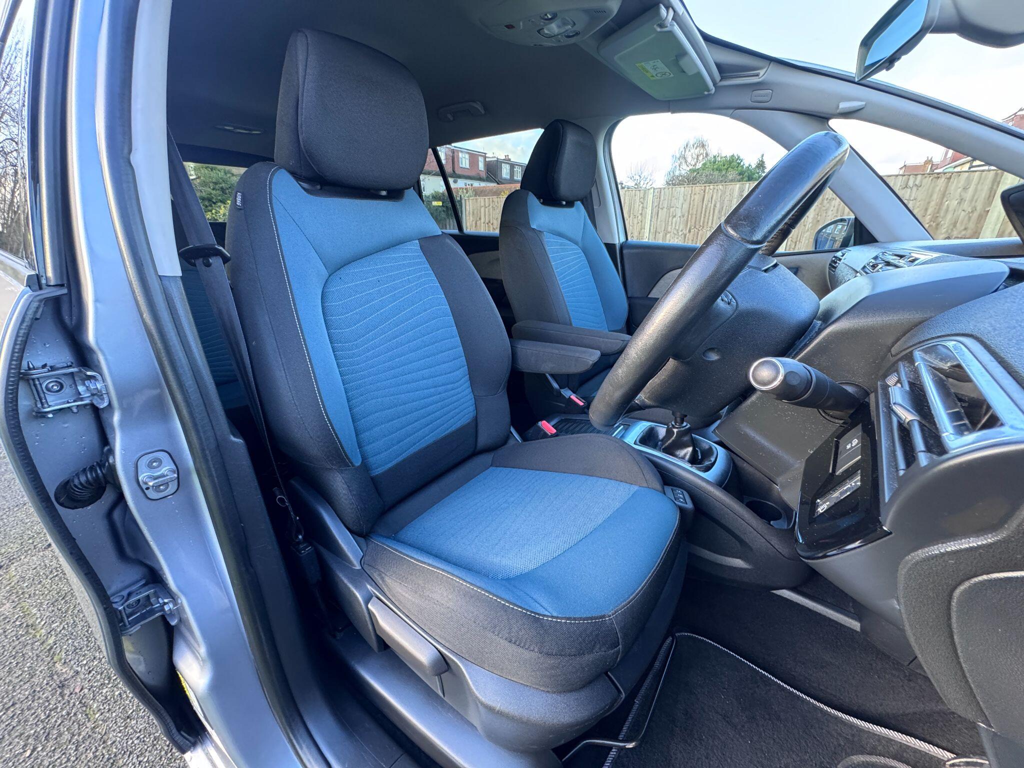 2018 Citroen Grand C4 Picasso image 40