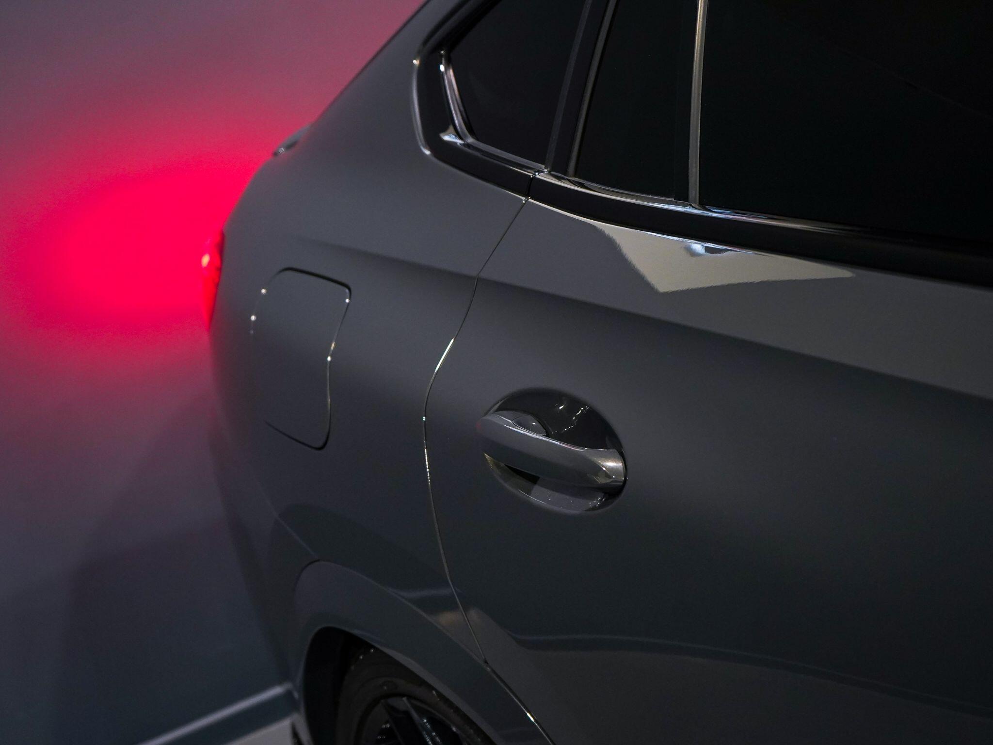 BMW X6 view 42
