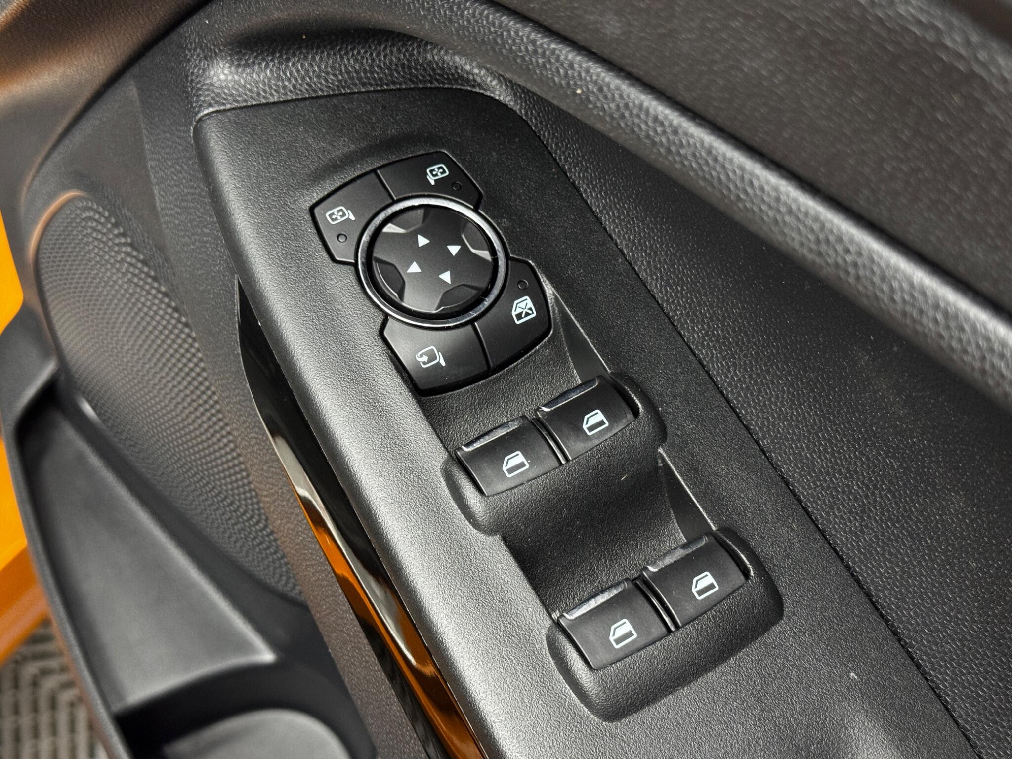 Ford Ecosport view 38