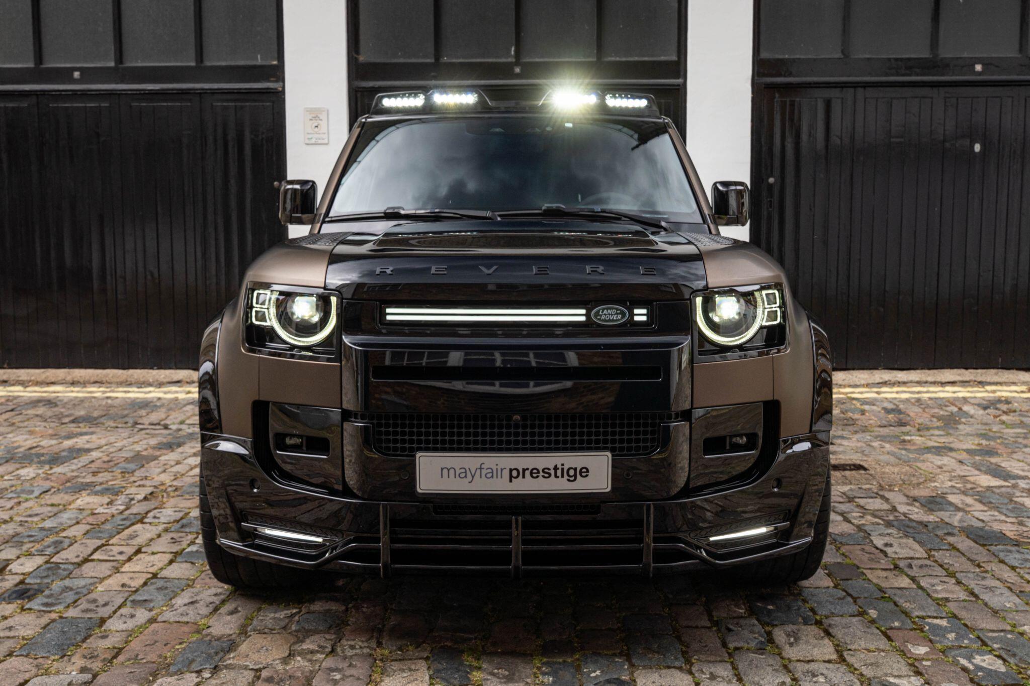 Land Rover Defender view 4