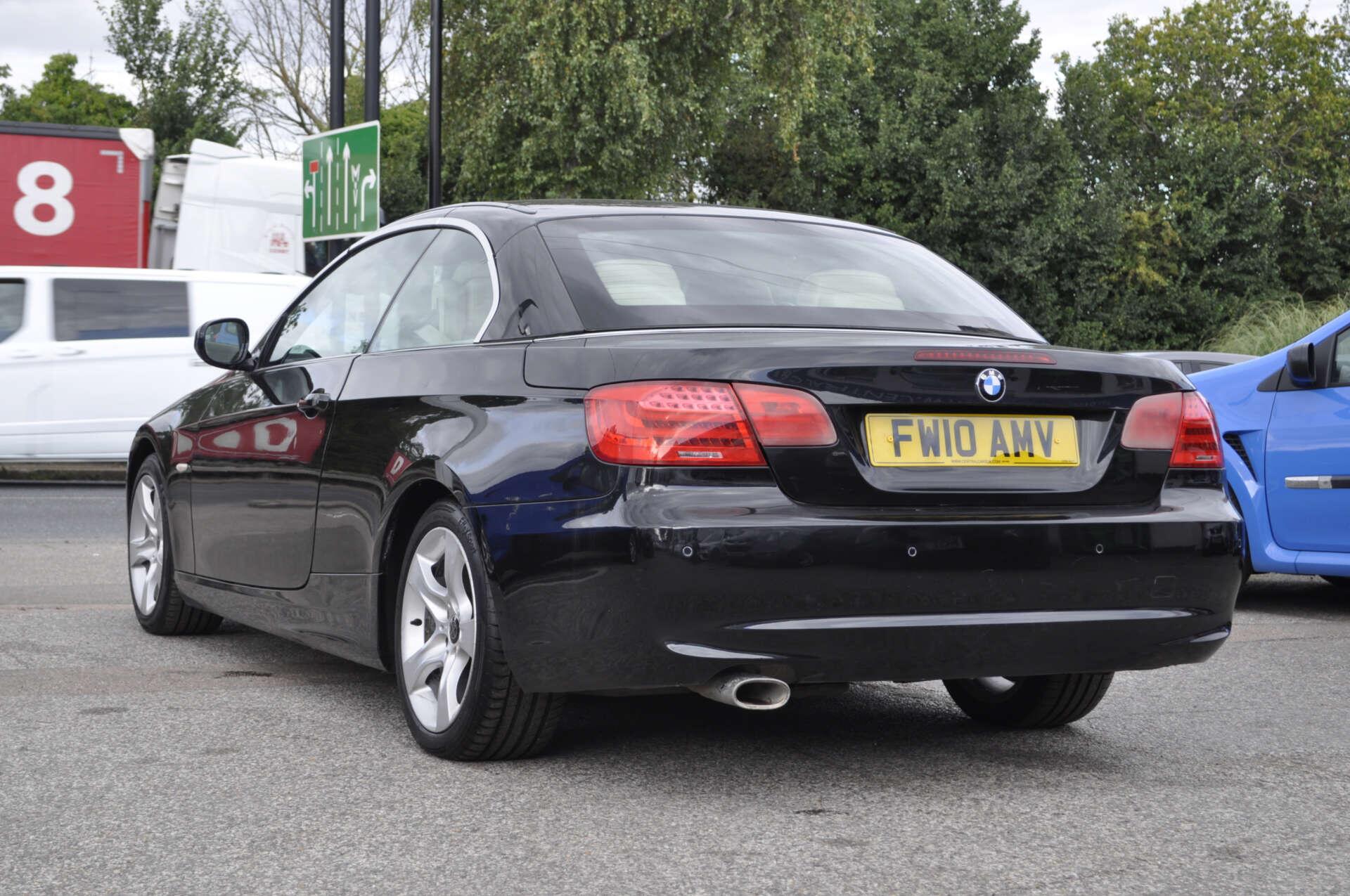 BMW 3 Series view 20