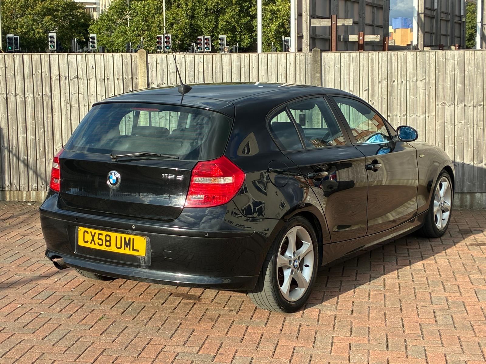 BMW 1 Series view 5