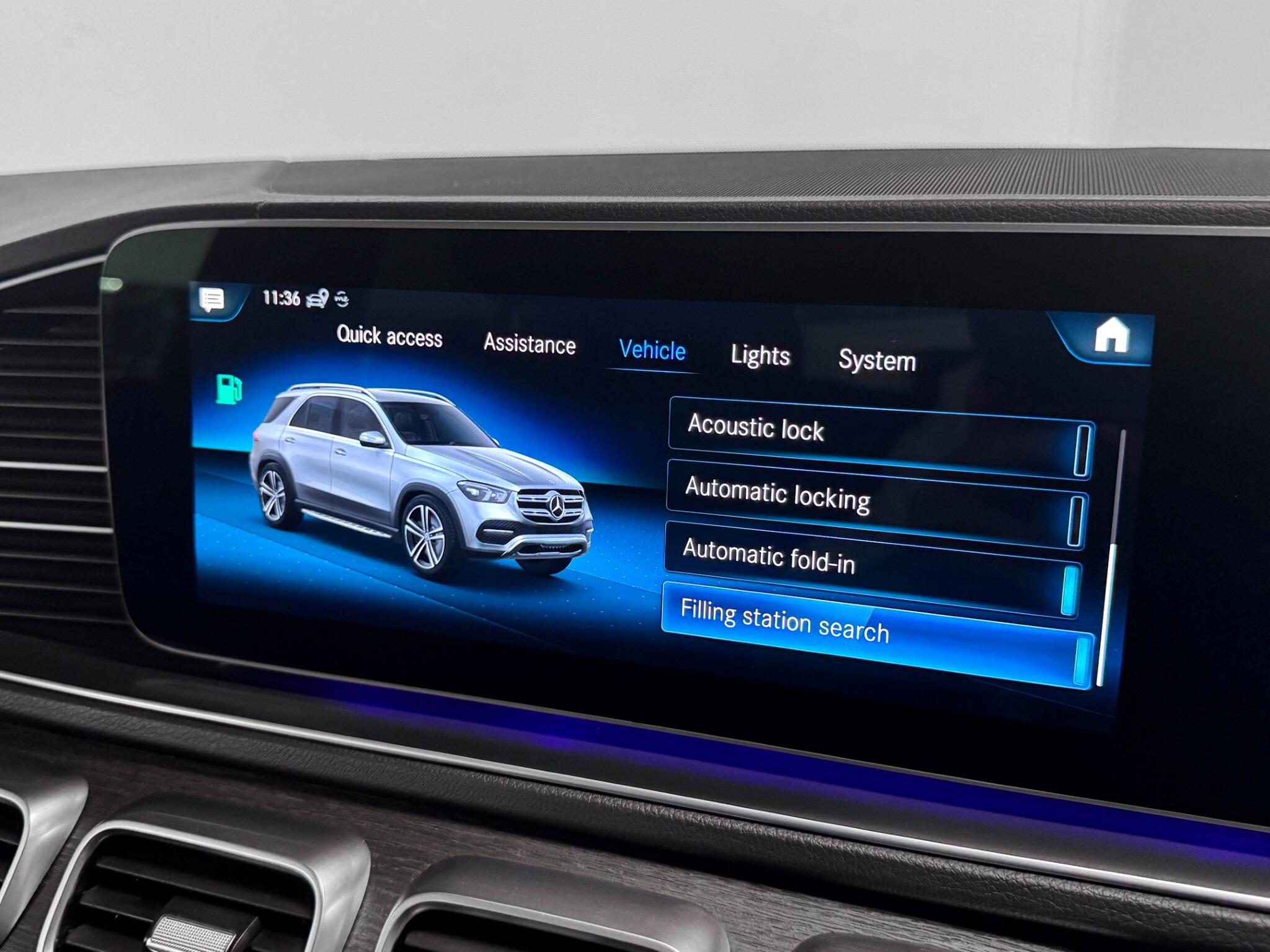 Mercedes-Benz Gle view 61