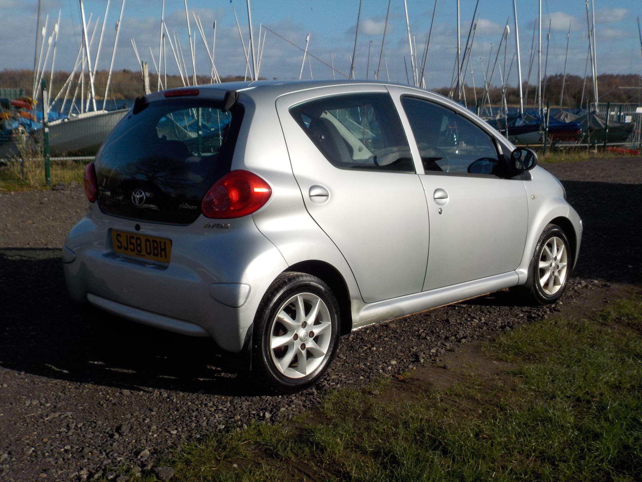 Toyota AYGO 1.0 VVT-i Platinum Euro 4 5dr