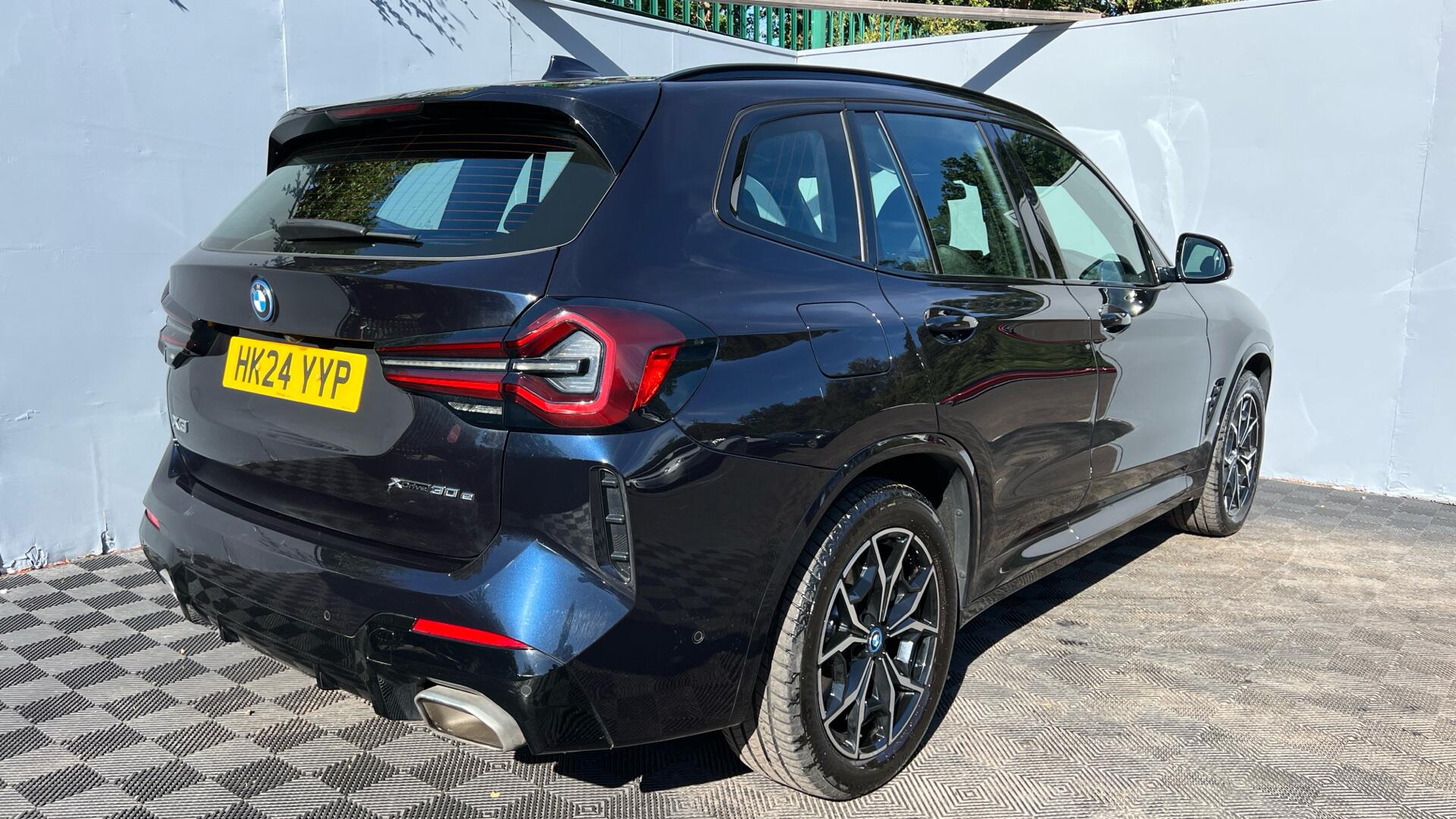 BMW X3 view 27