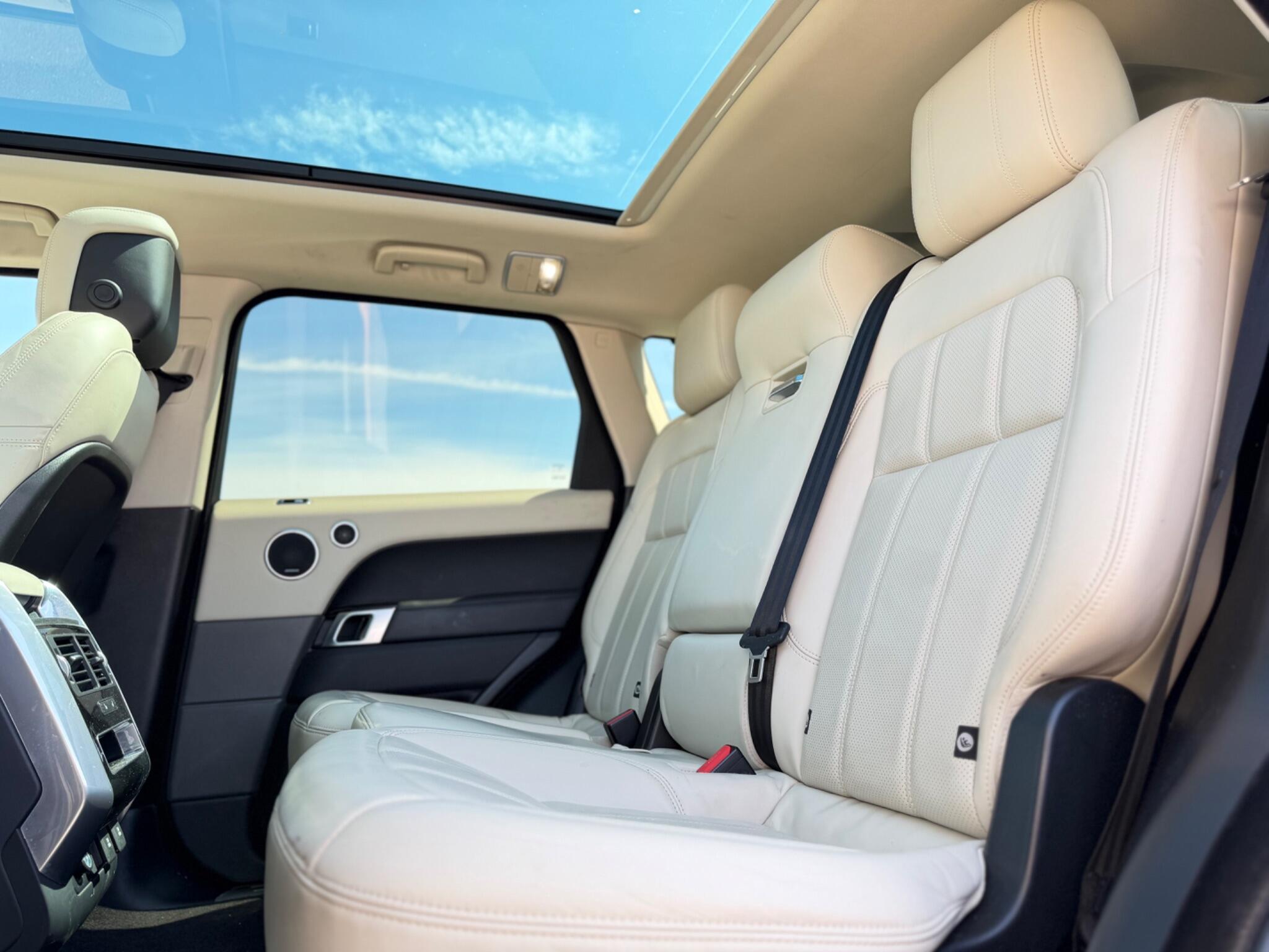 Land Rover Range Rover Sport view 12