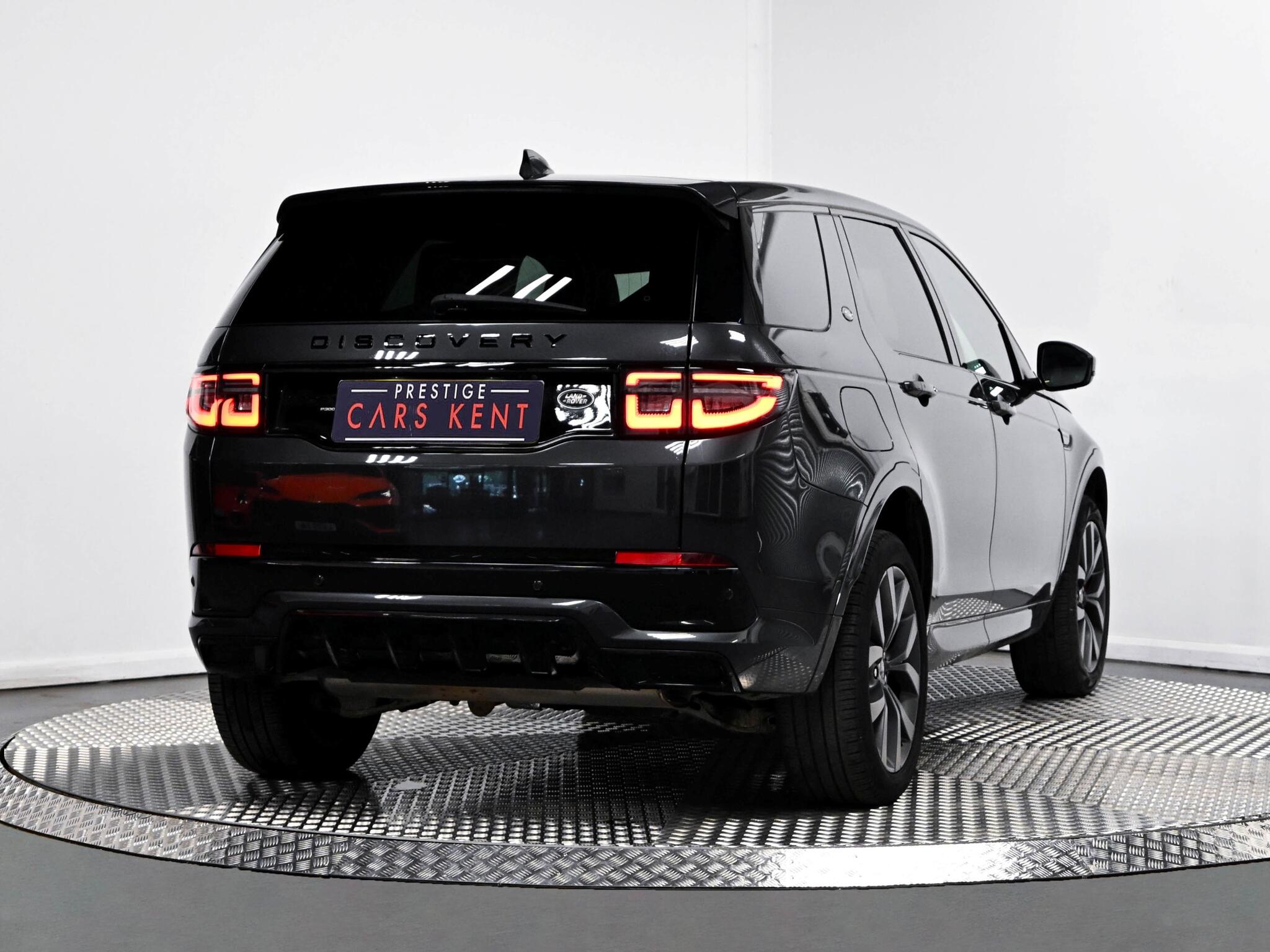 Land Rover Discovery Sport view 23