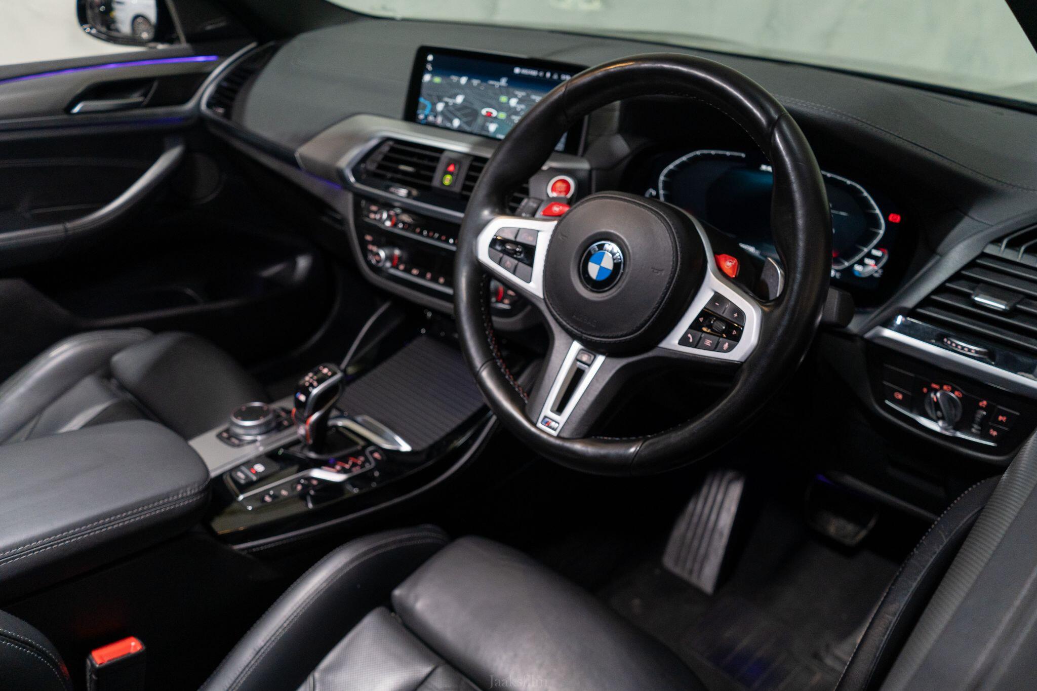 BMW X4 M view 11