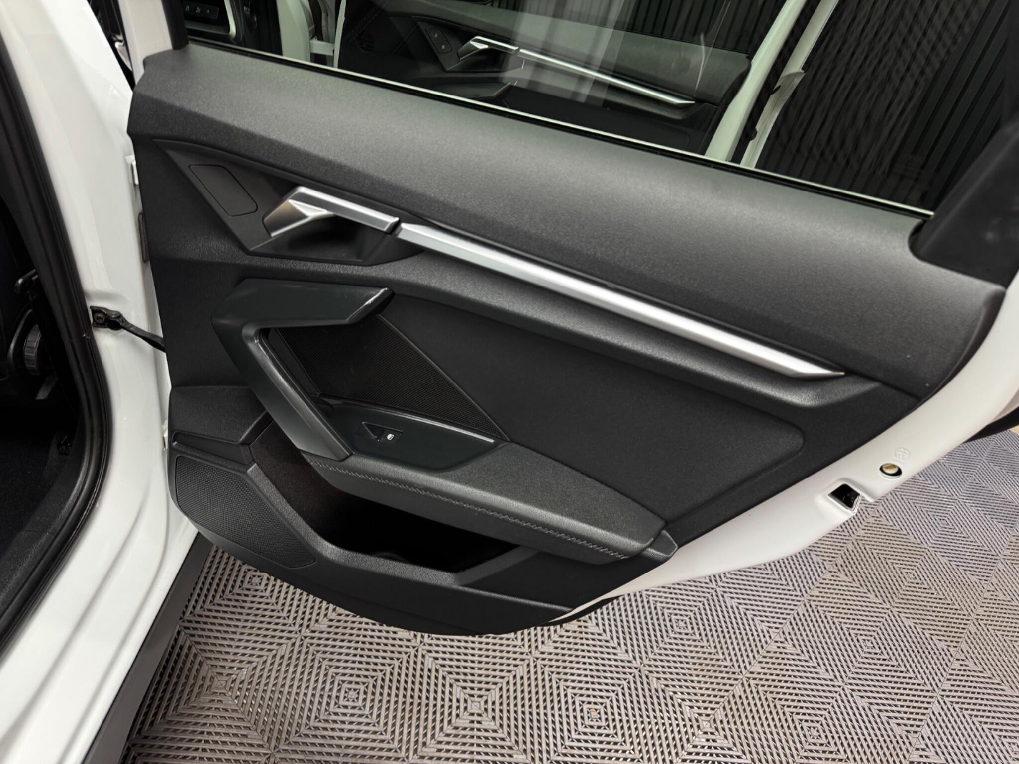 Audi A3 view 42