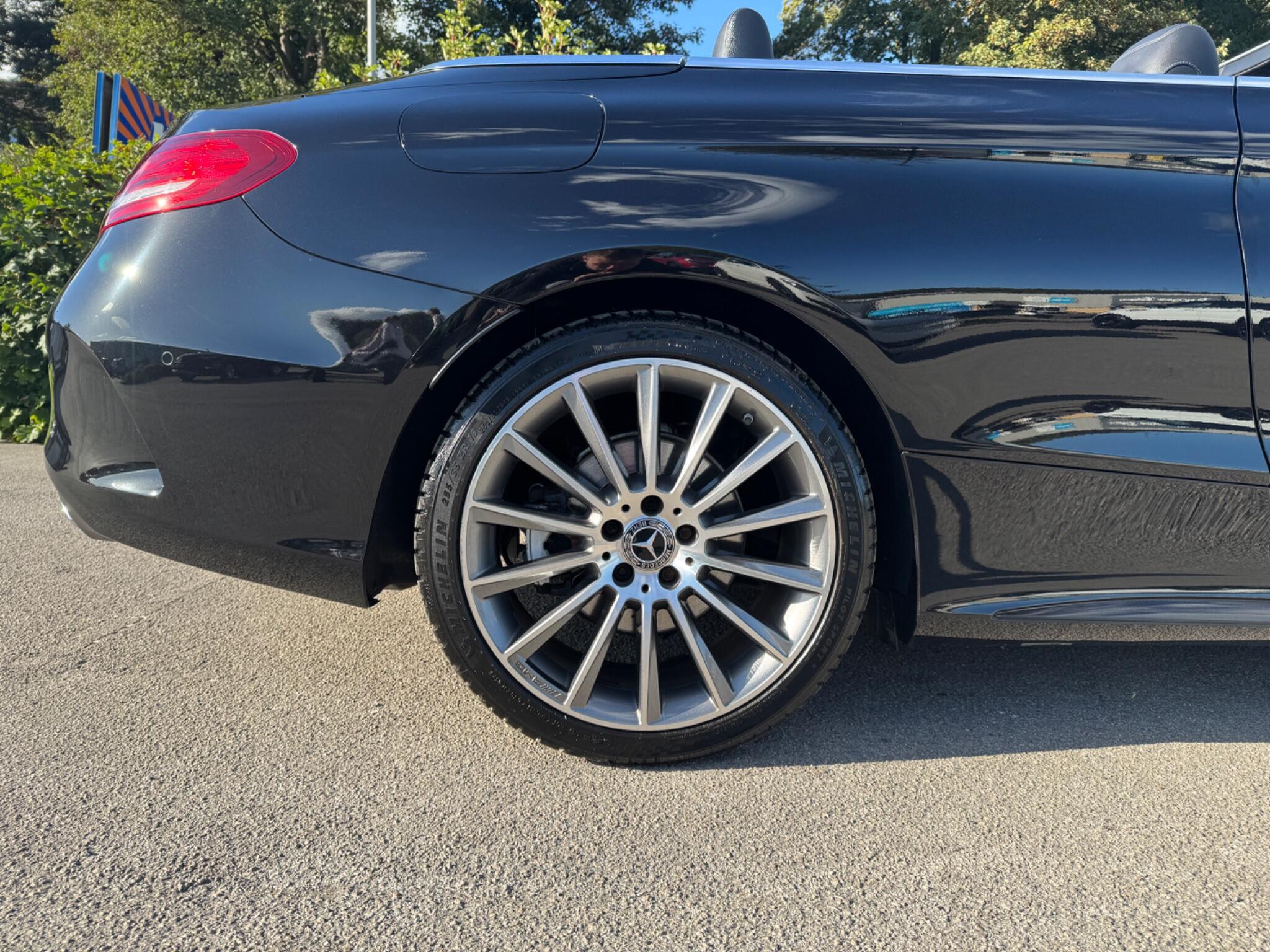 Mercedes-Benz C-Class view 12