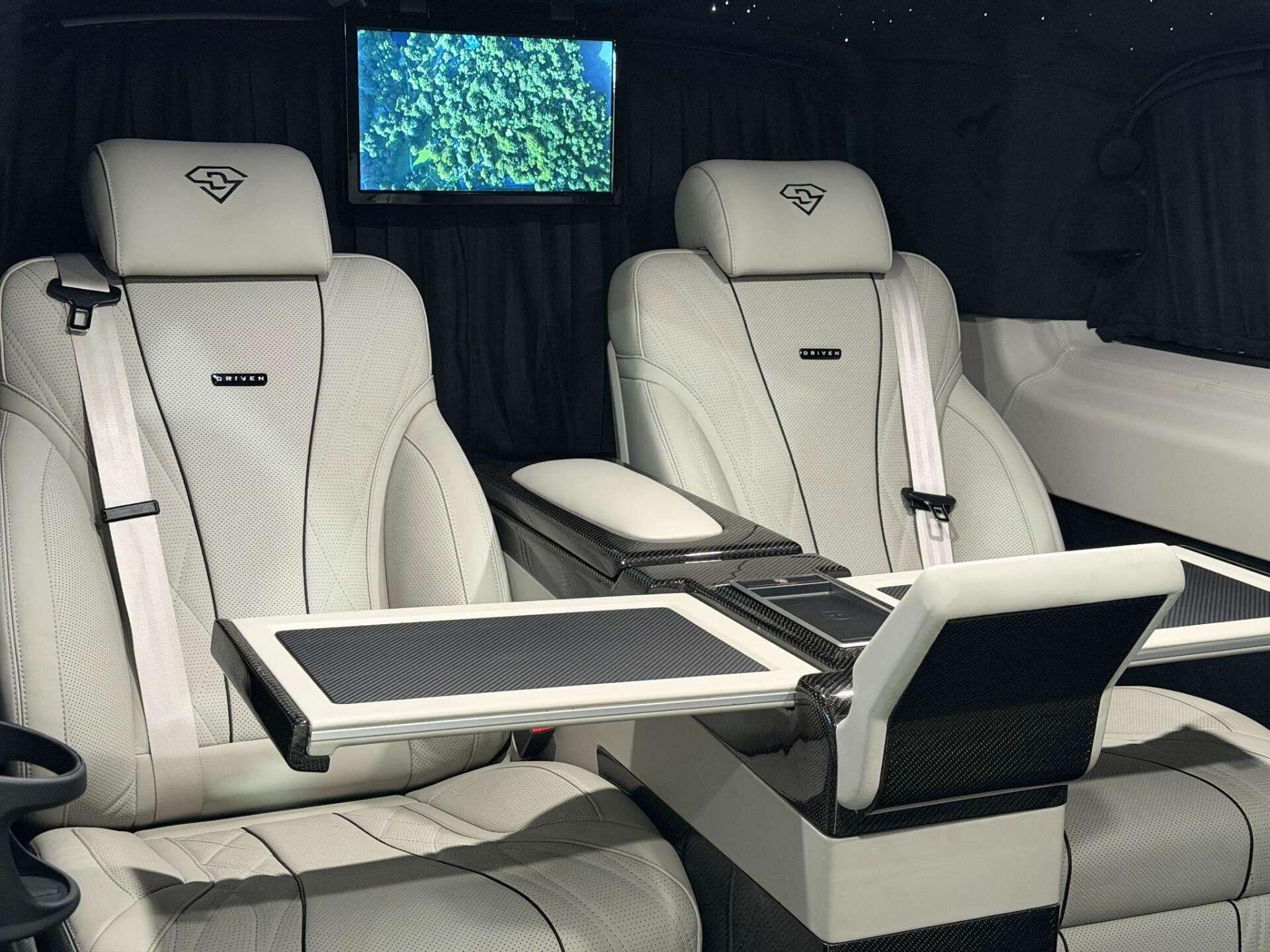 Mercedes-Benz V Class view 12