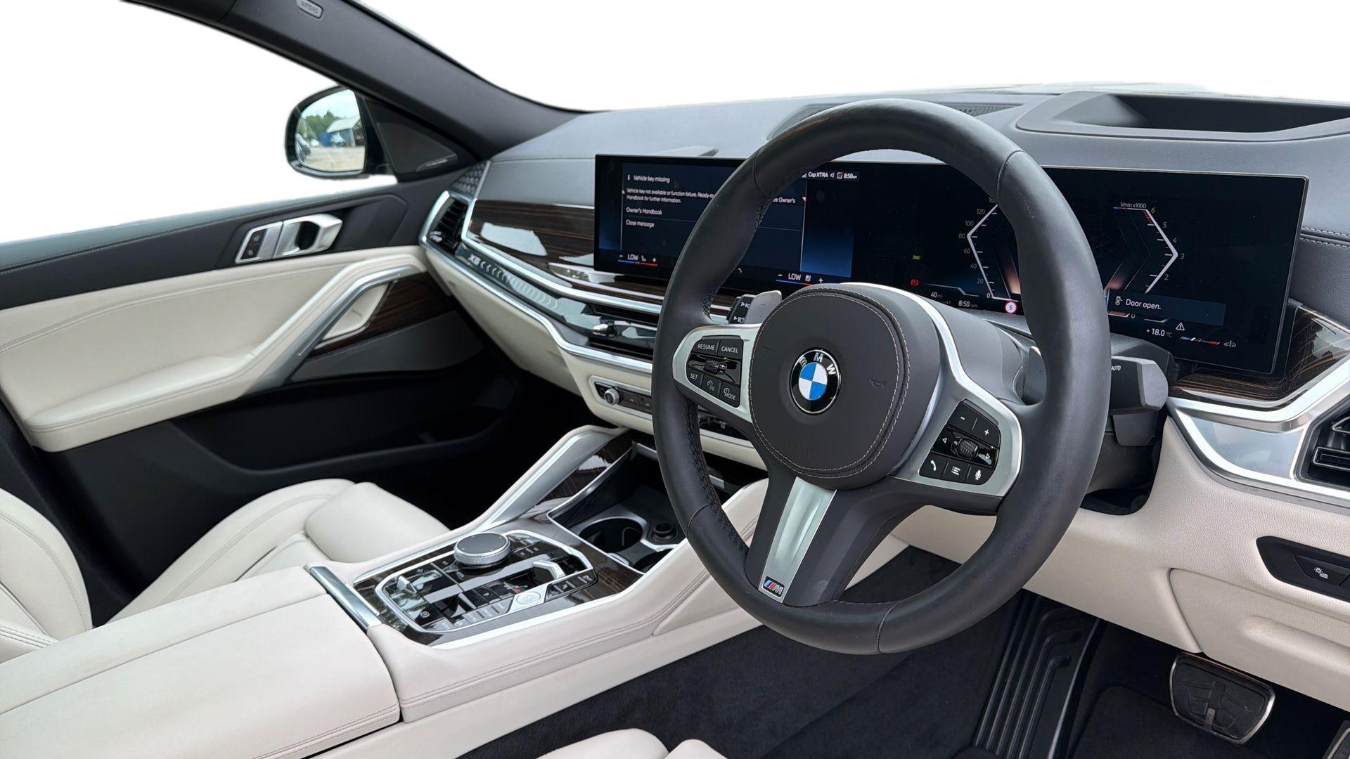 BMW X6 view 6