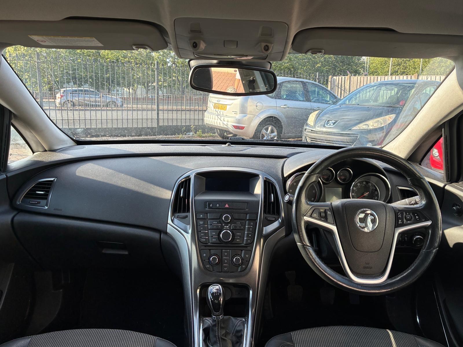 Vauxhall Astra view 17